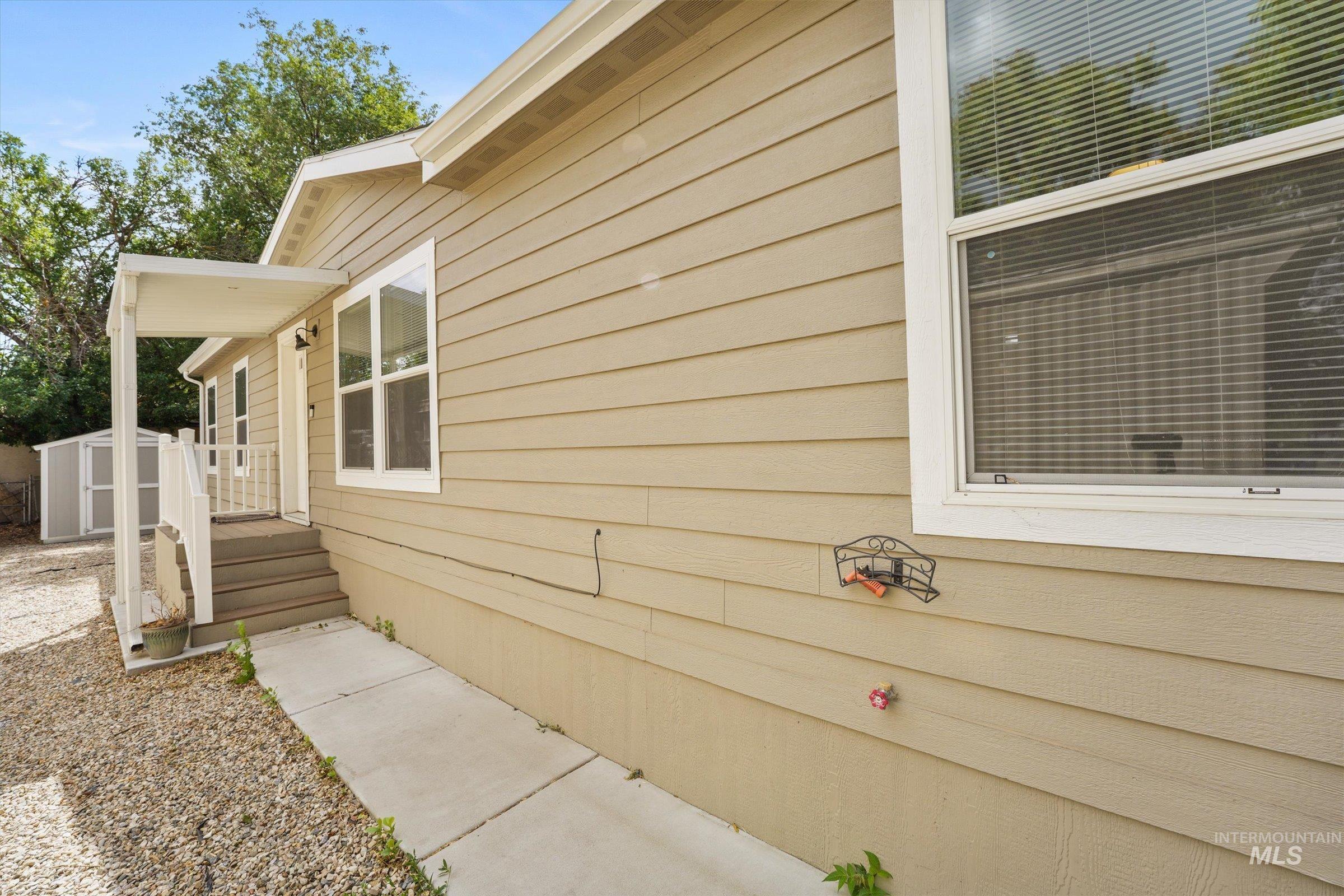 1234 Arrow Lane, Boise, Idaho 83704, 3 Bedrooms, 2 Bathrooms, Residential For Sale, Price $149,900, 98990078