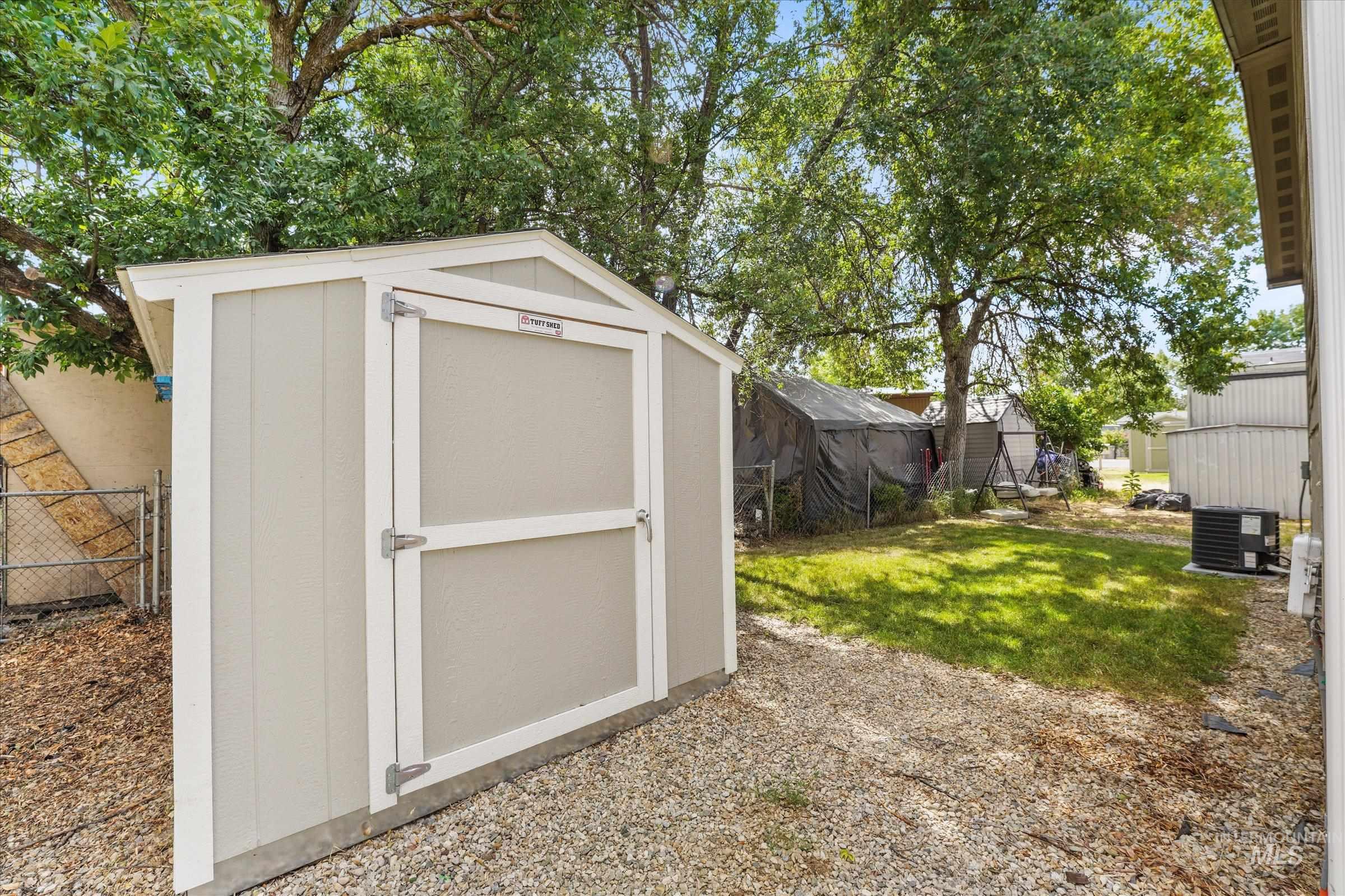 1234 Arrow Lane, Boise, Idaho 83704, 3 Bedrooms, 2 Bathrooms, Residential For Sale, Price $149,900, 98990078