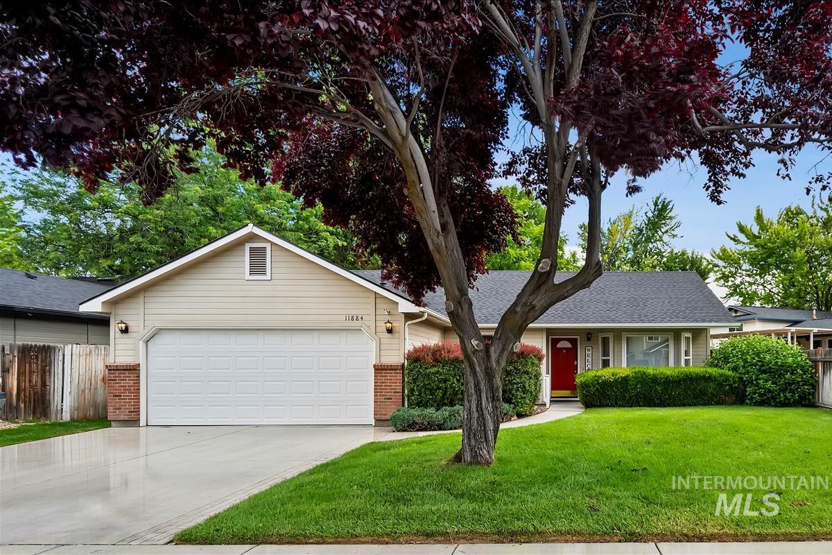11884 W Driftwood Ct, Boise, Idaho 83713, 3 Bedrooms, 2 Bathrooms, Residential For Sale, Price $475,000,MLS 98990082