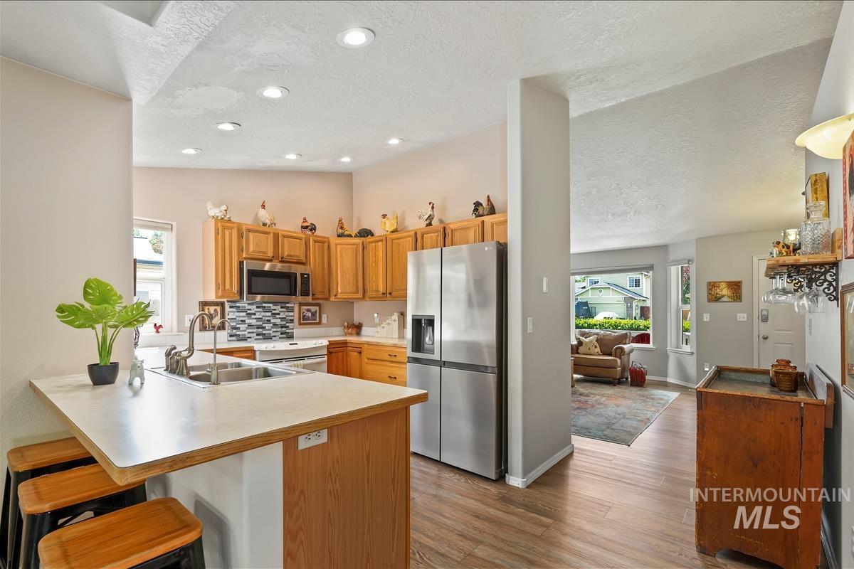 11884 W Driftwood Ct, Boise, Idaho 83713, 3 Bedrooms, 2 Bathrooms, Residential For Sale, Price $475,000,MLS 98990082