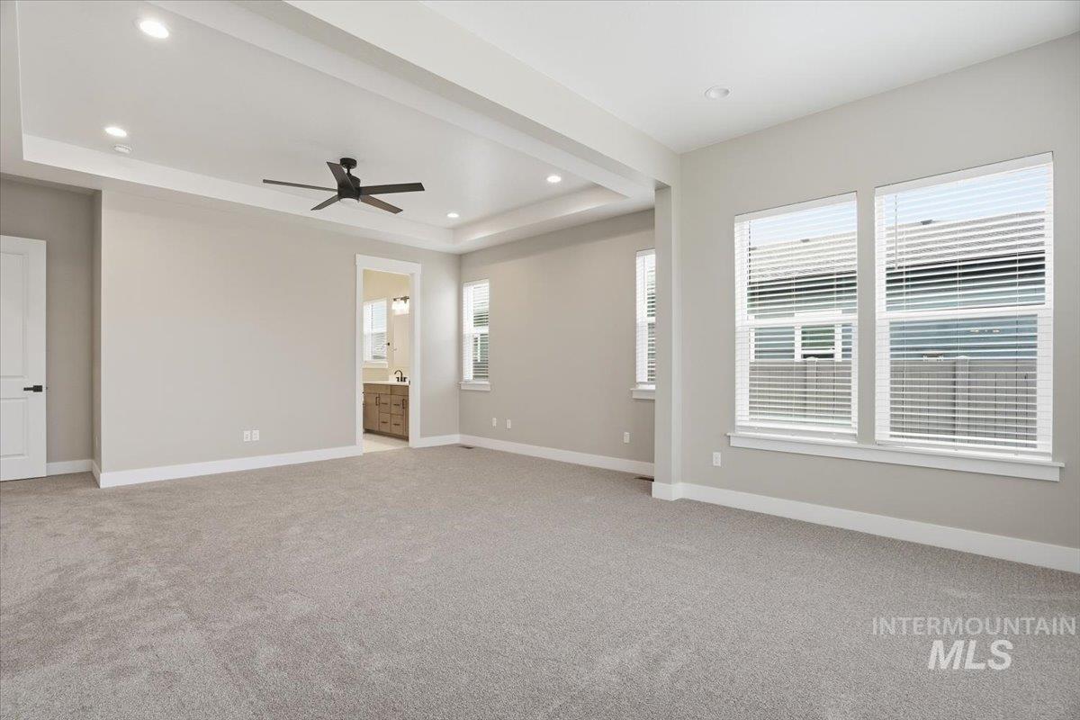 8906 W Teratai St., Star, Idaho 83669, 3 Bedrooms, 2.5 Bathrooms, Residential For Sale, Price $784,990,MLS 98990084