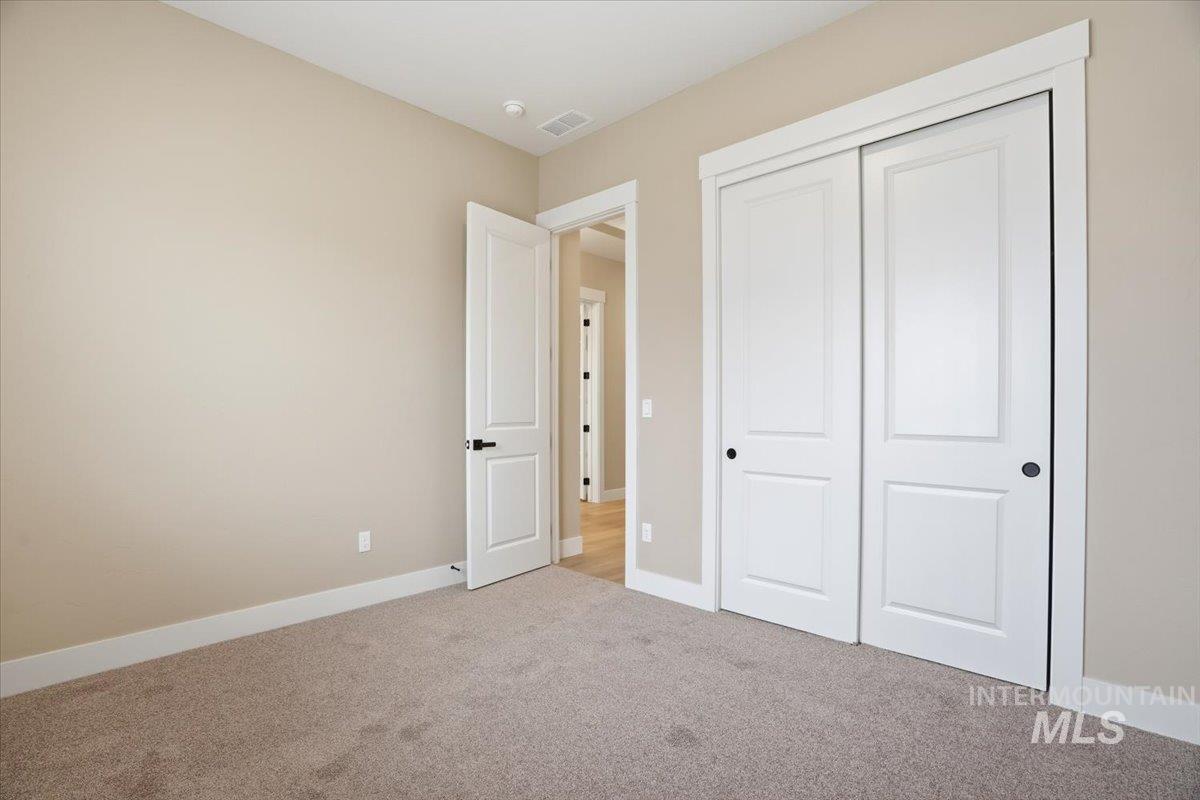 8906 W Teratai St., Star, Idaho 83669, 3 Bedrooms, 2.5 Bathrooms, Residential For Sale, Price $784,990,MLS 98990084
