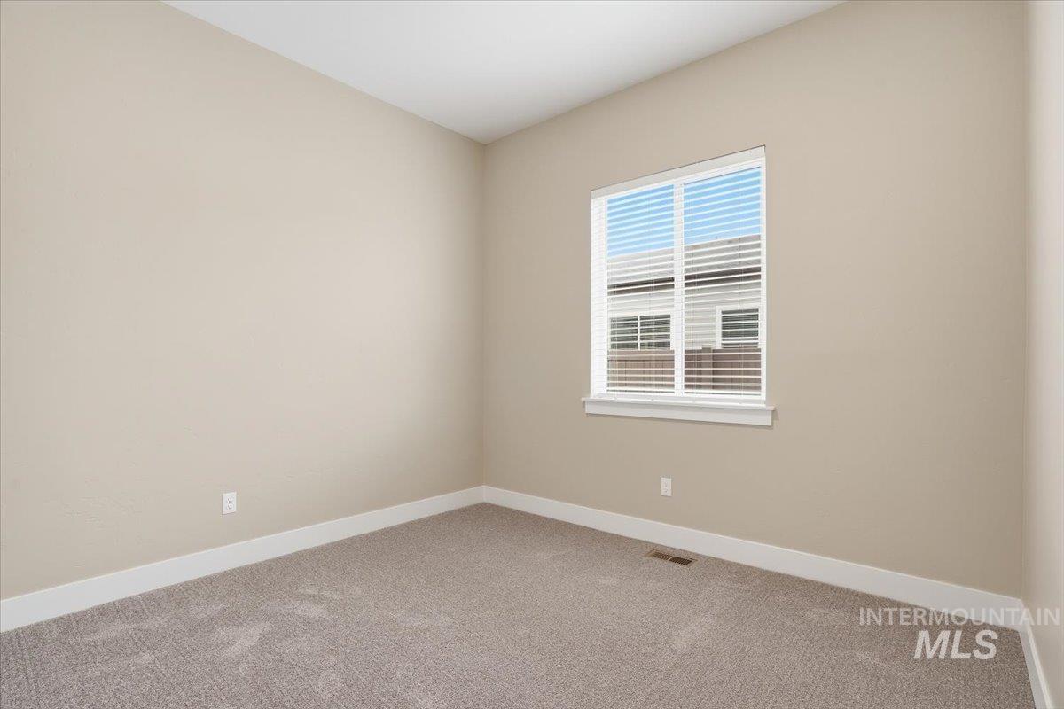 8906 W Teratai St., Star, Idaho 83669, 3 Bedrooms, 2.5 Bathrooms, Residential For Sale, Price $784,990,MLS 98990084