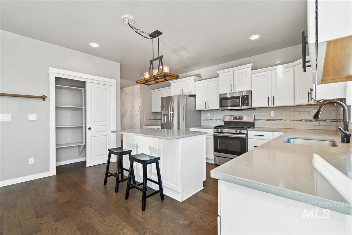 12534 W Oneida St., Boise, Idaho 83709, 3 Bedrooms, 2.5 Bathrooms, Residential For Sale, Price $560,000, 98990085