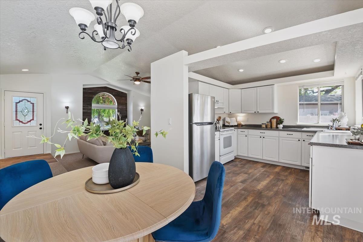 406 Madrone Cir, Nampa, Idaho 83686, 3 Bedrooms, 2 Bathrooms, Residential For Sale, Price $375,000, 98990088