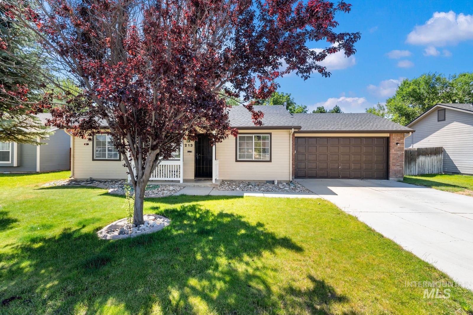 213 Boardwalk Way, Middleton, Idaho 83644, 3 Bedrooms, 2 Bathrooms, Residential For Sale, Price $340,000, 98990090