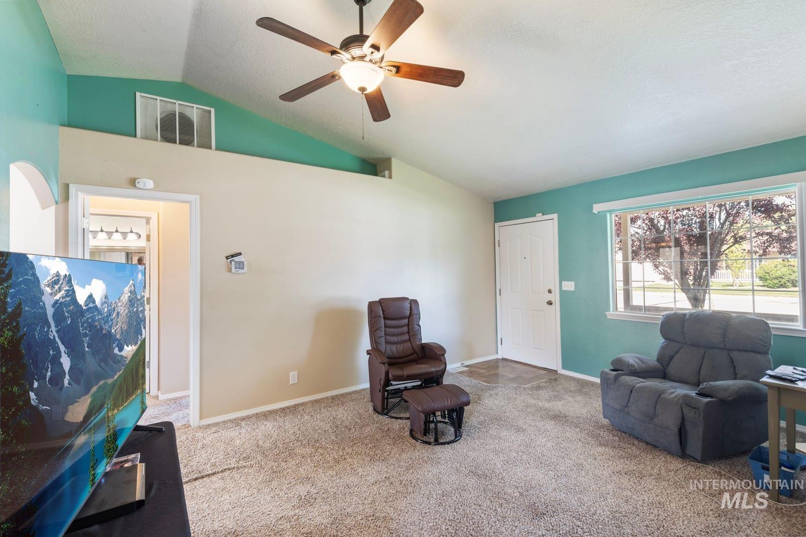 213 Boardwalk Way, Middleton, Idaho 83644, 3 Bedrooms, 2 Bathrooms, Residential For Sale, Price $340,000, 98990090
