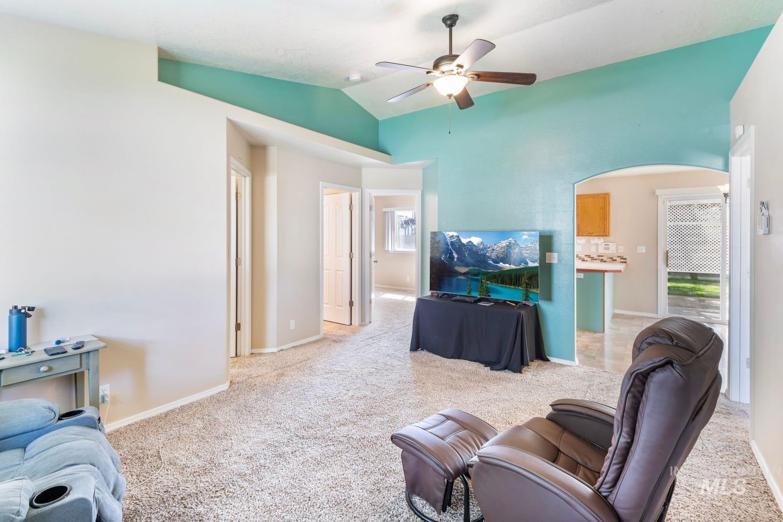 213 Boardwalk Way, Middleton, Idaho 83644, 3 Bedrooms, 2 Bathrooms, Residential For Sale, Price $340,000, 98990090