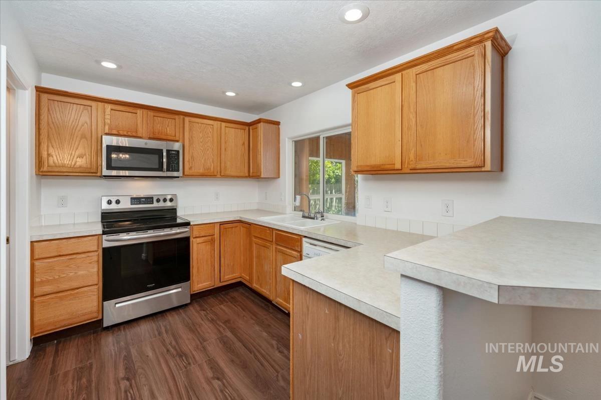 6417 E Brimley Drive, Nampa, Idaho 83687, 4 Bedrooms, 2.5 Bathrooms, Residential For Sale, Price $490,000, 98990092