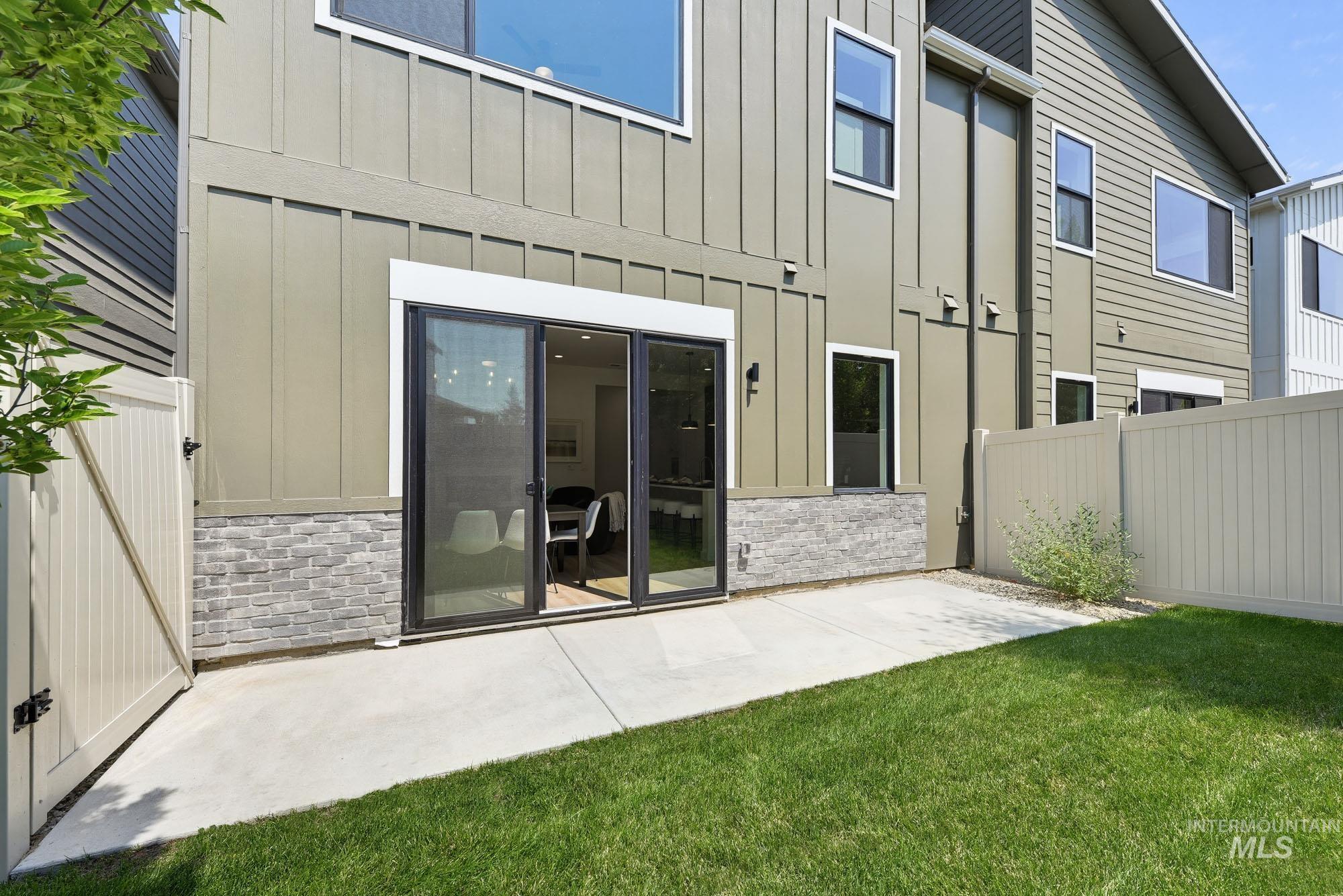 6925 E Bonsall St, Boise, Idaho 83716, 3 Bedrooms, 2.5 Bathrooms, Residential For Sale, Price $639,000,MLS 98990093