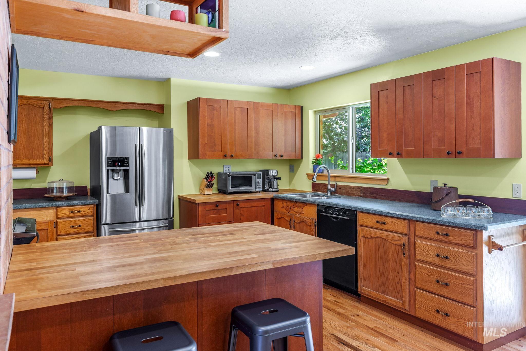 2200 N 22nd St., Boise, Idaho 83702, 4 Bedrooms, 3.5 Bathrooms, Residential For Sale, Price $1,175,000,MLS 98990094
