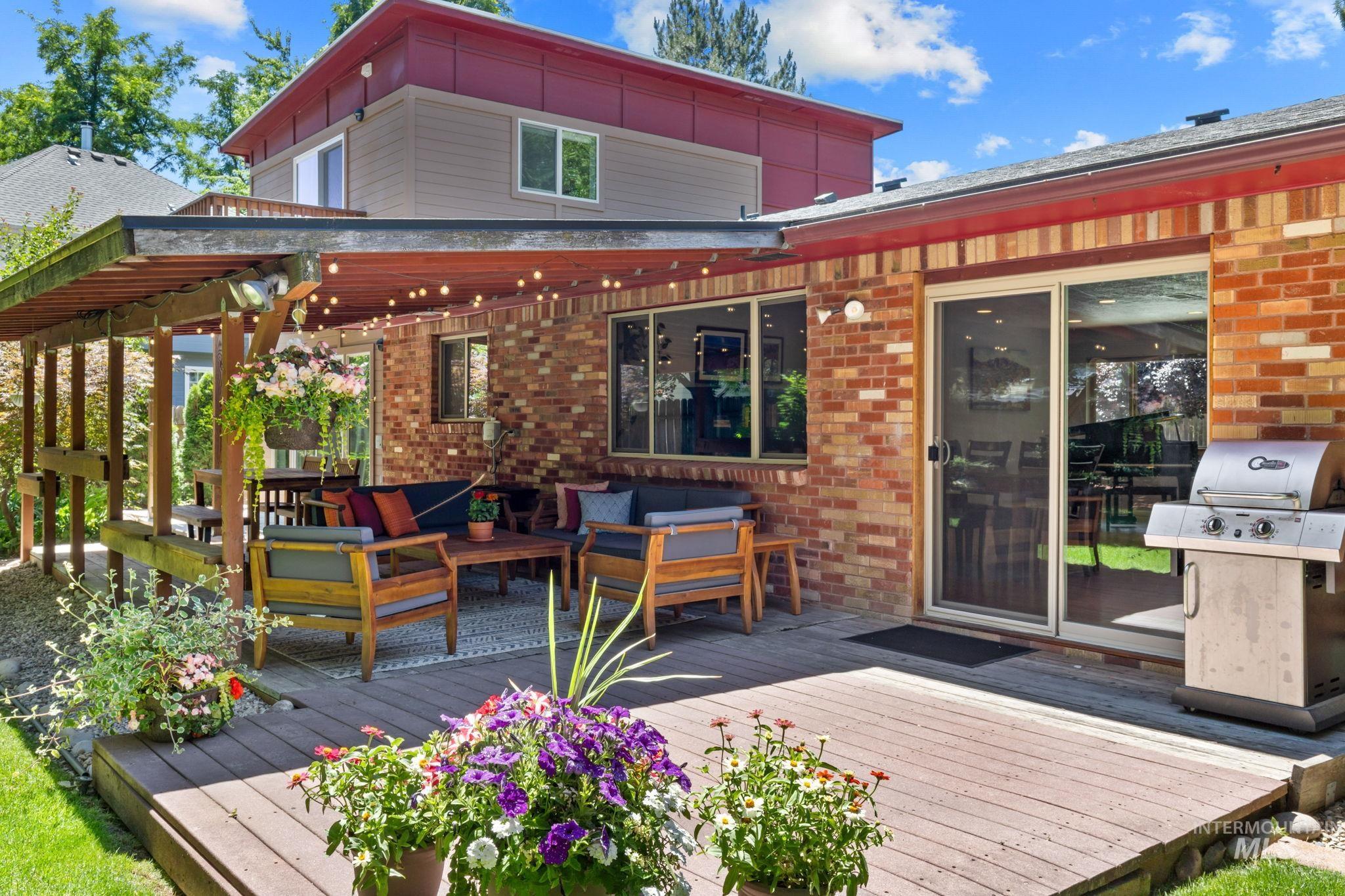 2200 N 22nd St., Boise, Idaho 83702, 4 Bedrooms, 3.5 Bathrooms, Residential For Sale, Price $1,175,000,MLS 98990094