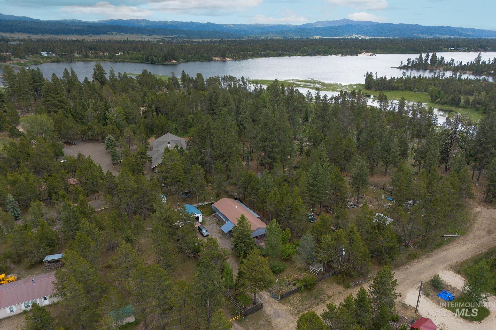 13122 Tucker Rd., Donnelly, Idaho 83615, 3 Bedrooms, 2 Bathrooms, Residential For Sale, Price $340,000,MLS 98990095