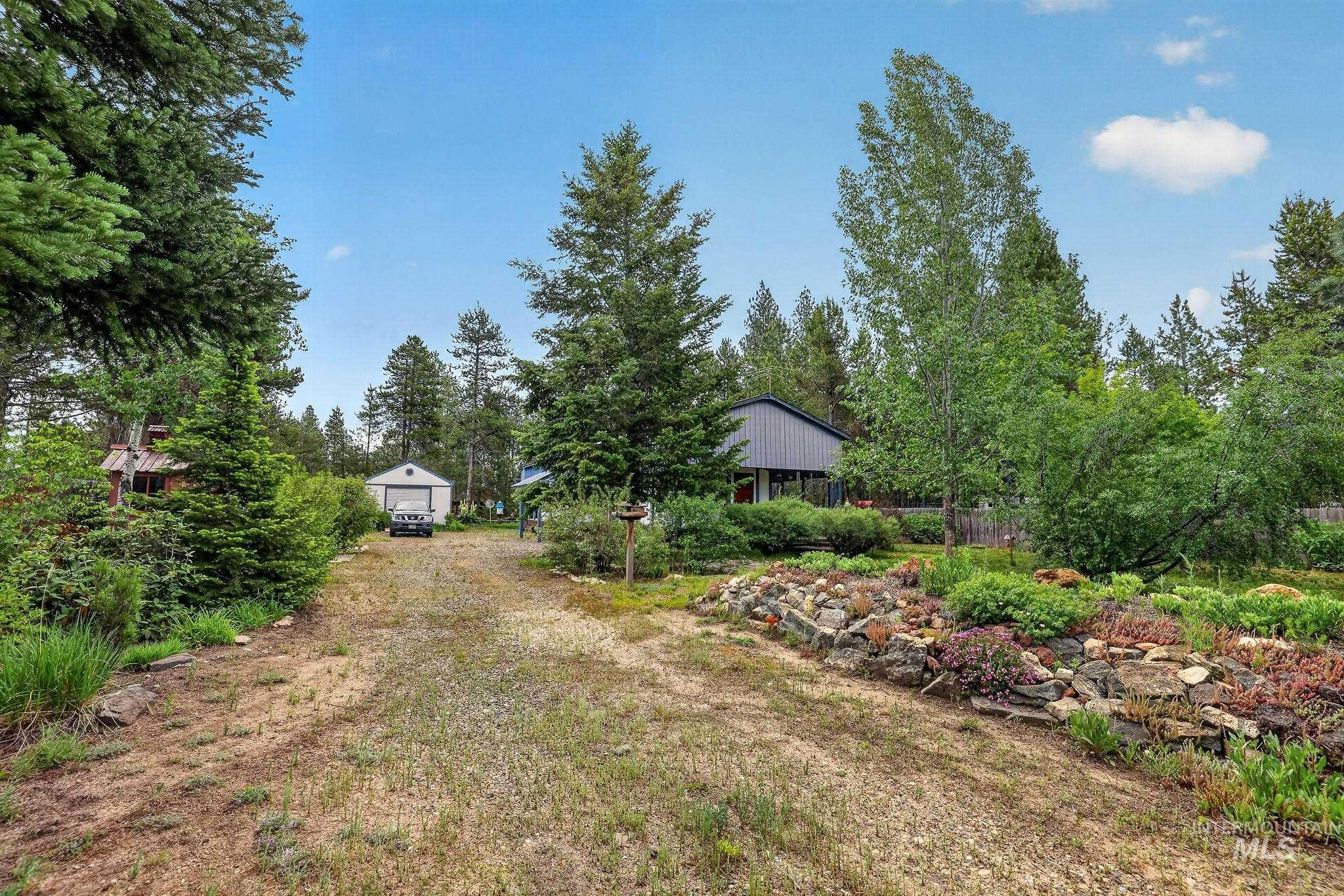 13122 Tucker Rd., Donnelly, Idaho 83615, 3 Bedrooms, 2 Bathrooms, Residential For Sale, Price $340,000,MLS 98990095