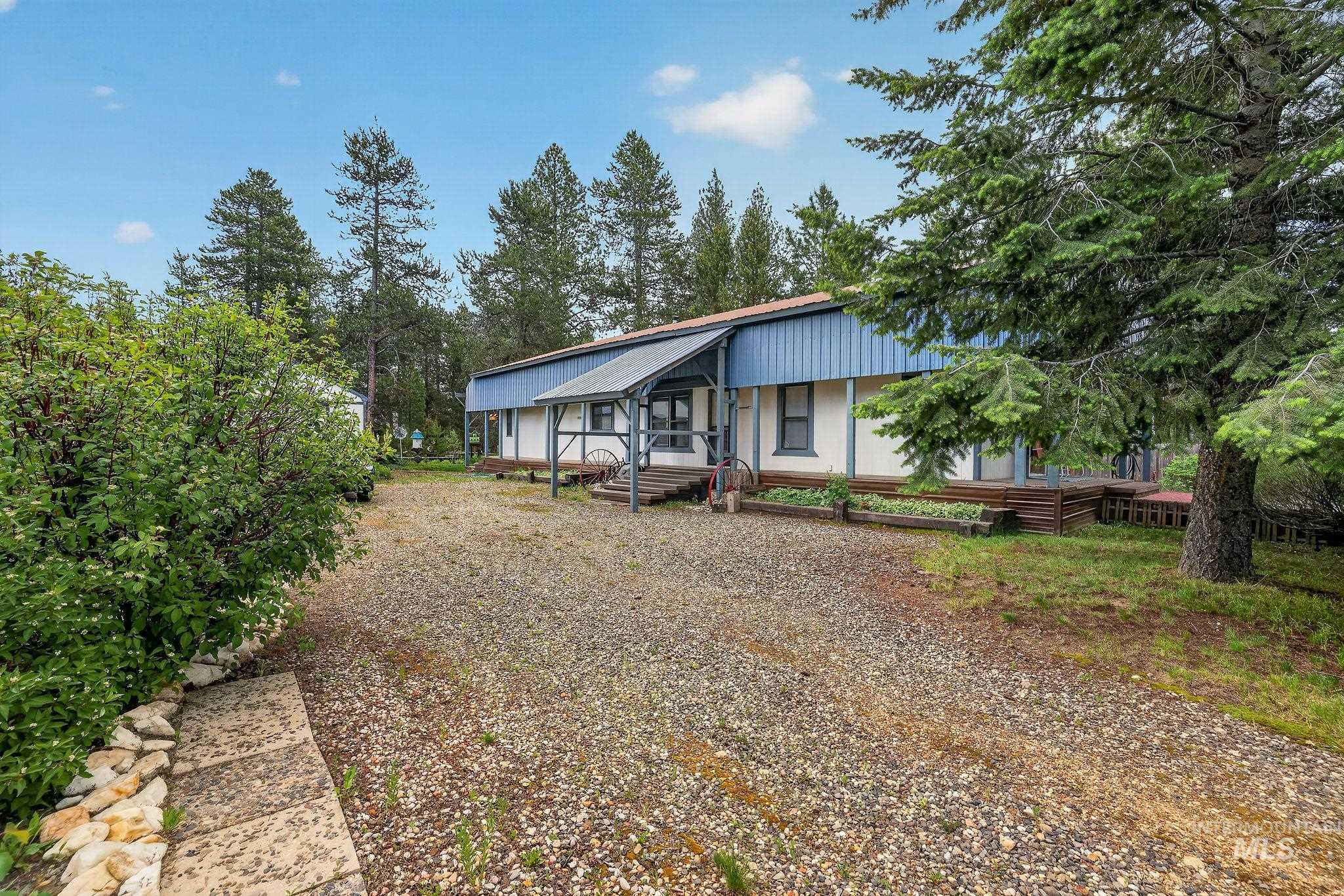 13122 Tucker Rd., Donnelly, Idaho 83615, 3 Bedrooms, 2 Bathrooms, Residential For Sale, Price $340,000,MLS 98990095