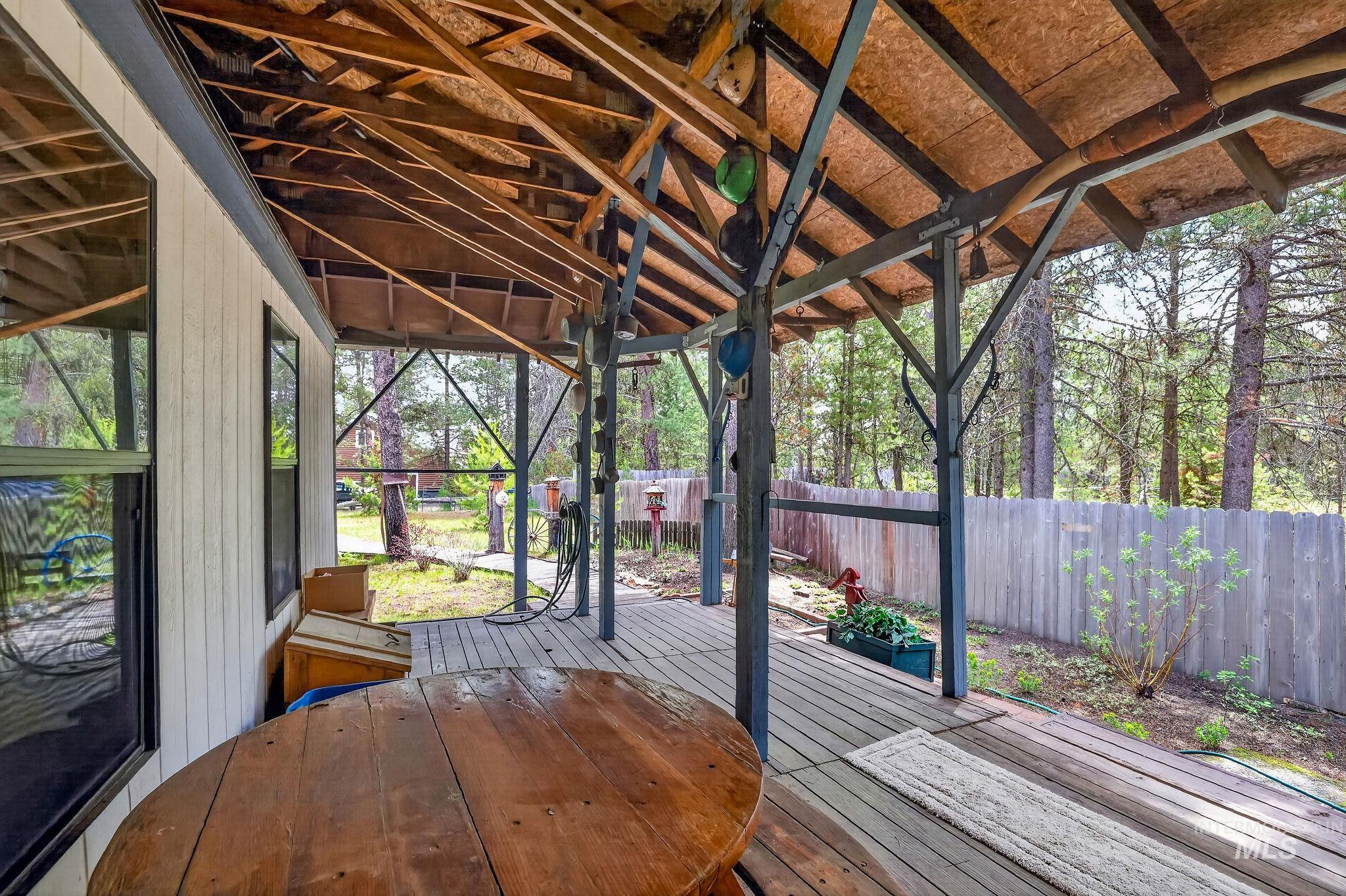 13122 Tucker Rd., Donnelly, Idaho 83615, 3 Bedrooms, 2 Bathrooms, Residential For Sale, Price $340,000,MLS 98990095