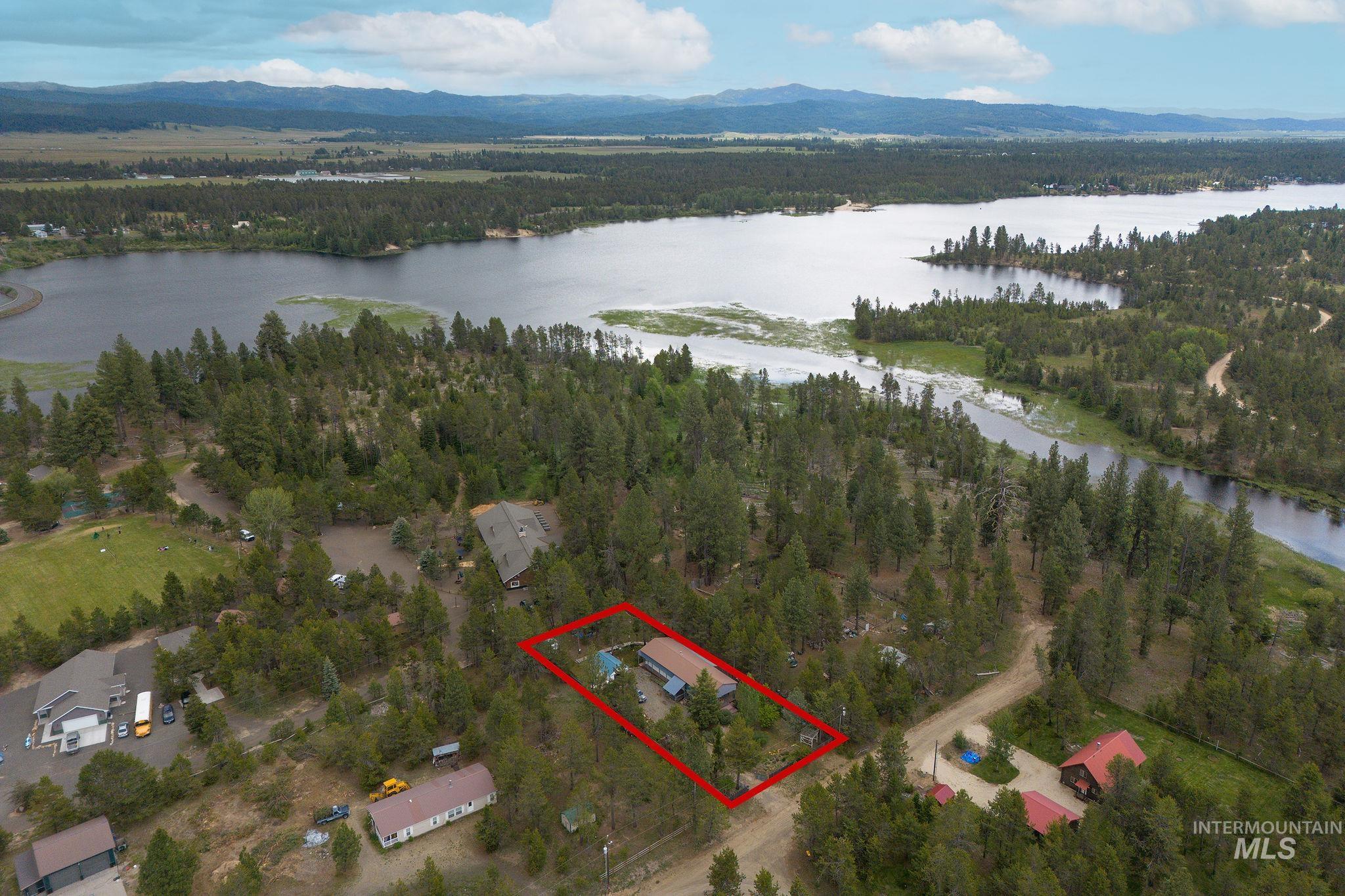 13122 Tucker Rd., Donnelly, Idaho 83615, 3 Bedrooms, 2 Bathrooms, Residential For Sale, Price $340,000,MLS 98990095