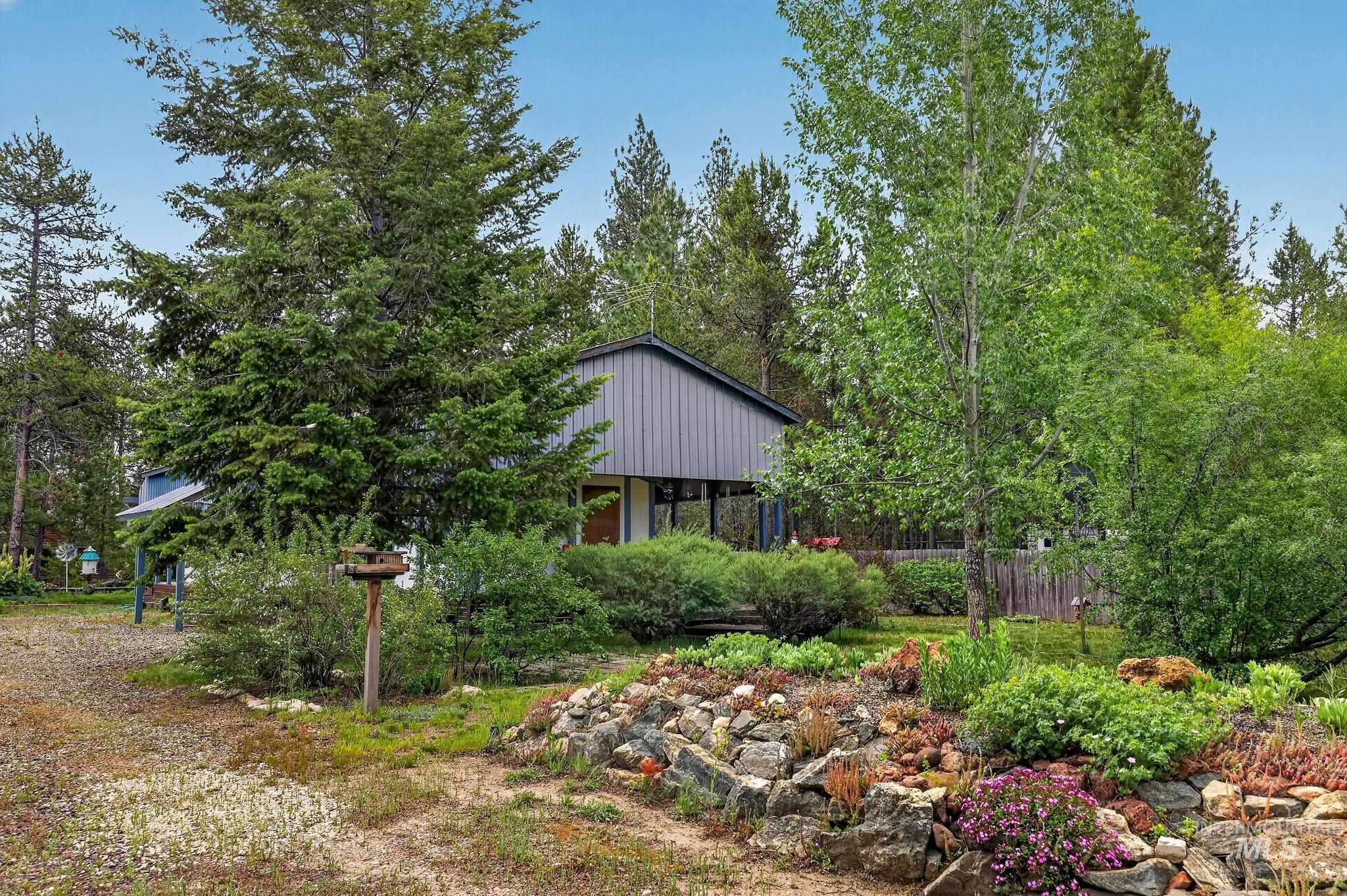13122 Tucker Rd., Donnelly, Idaho 83615, 3 Bedrooms, 2 Bathrooms, Residential For Sale, Price $340,000,MLS 98990095
