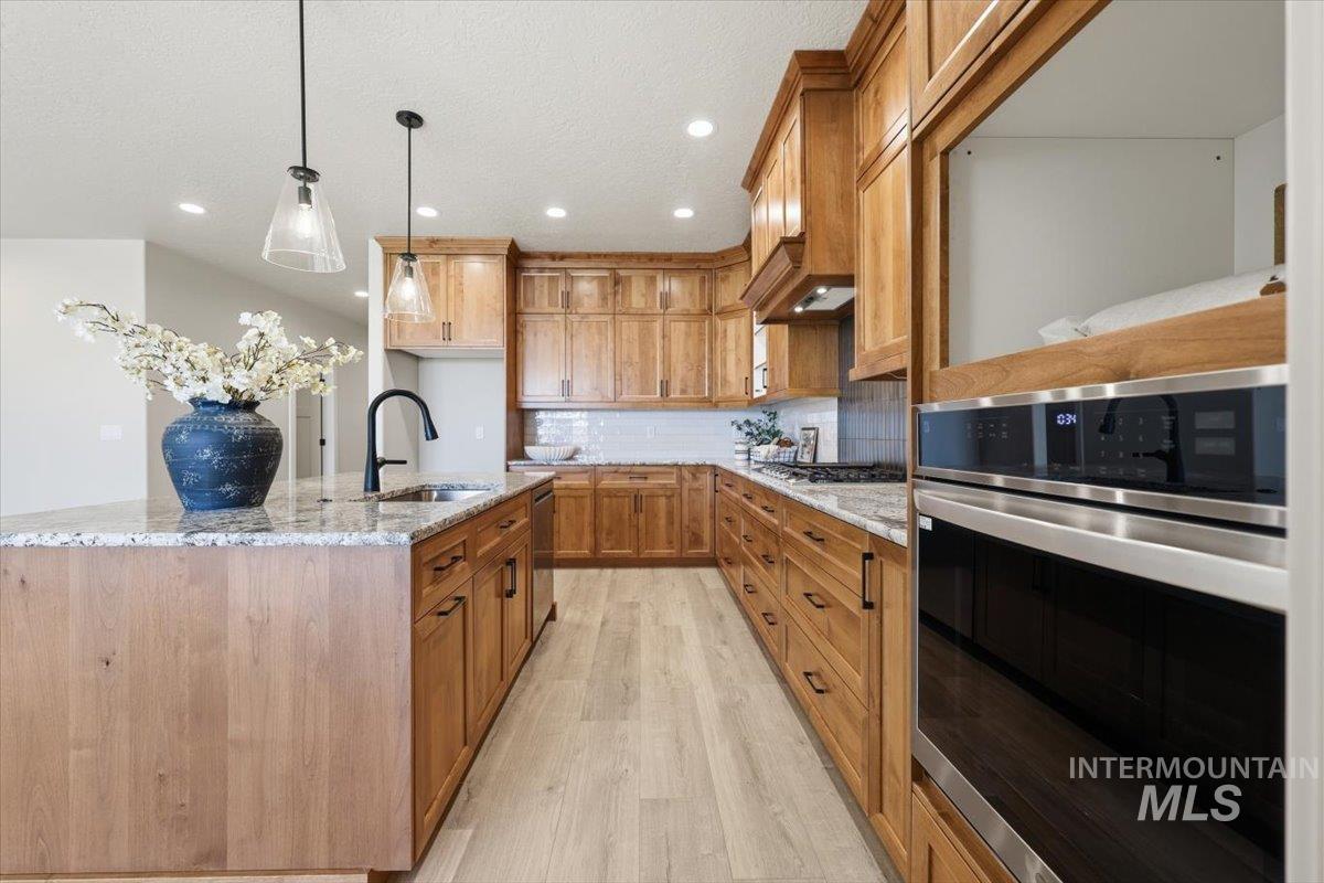 9394 S Sapper Hill Ave, Kuna, Idaho 83634, 3 Bedrooms, 2 Bathrooms, Residential For Sale, Price $619,900, 98990098