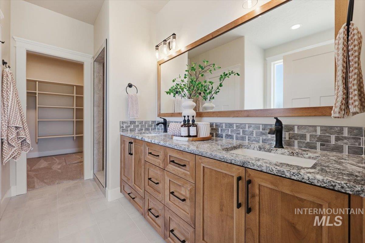 9394 S Sapper Hill Ave, Kuna, Idaho 83634, 3 Bedrooms, 2 Bathrooms, Residential For Sale, Price $619,900, 98990098