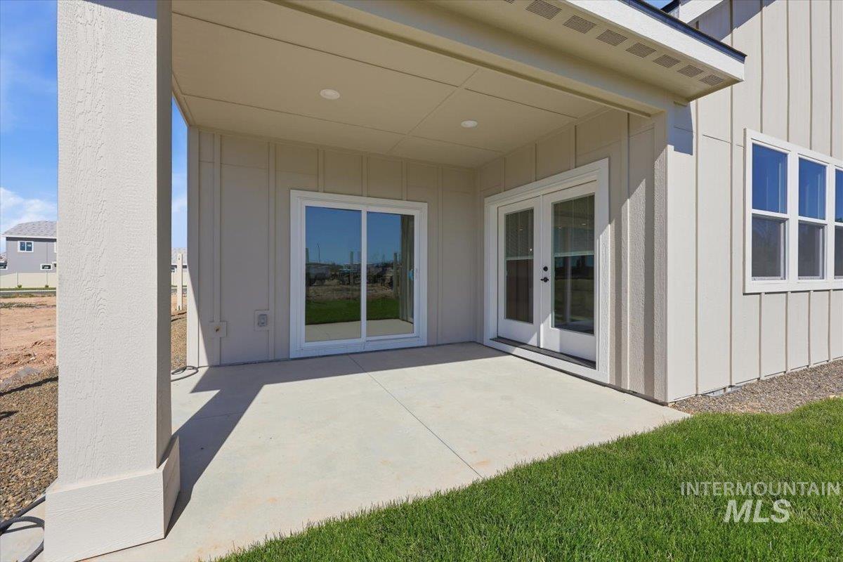 9394 S Sapper Hill Ave, Kuna, Idaho 83634, 3 Bedrooms, 2 Bathrooms, Residential For Sale, Price $619,900, 98990098