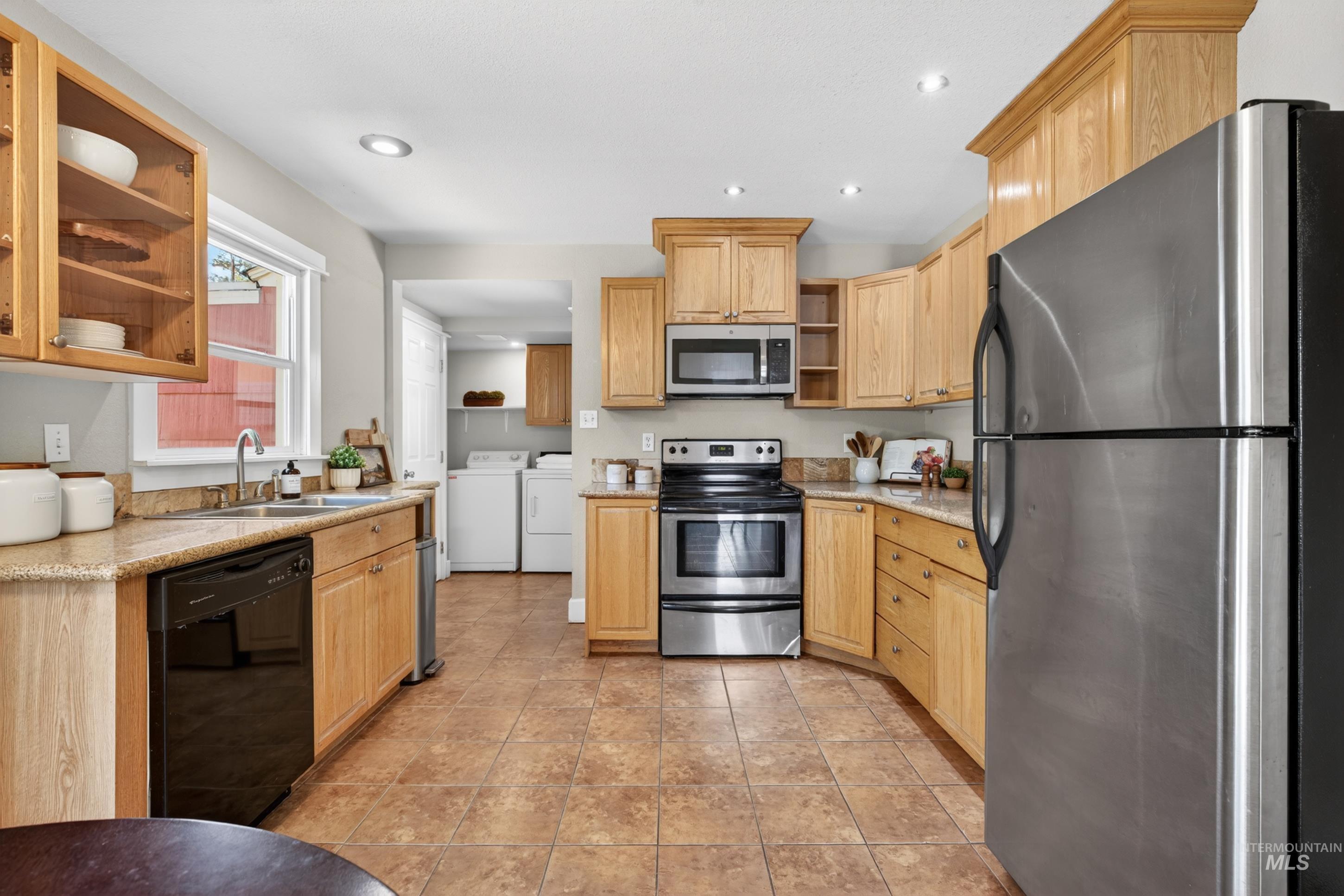 4906 W Wymosa, Boise, Idaho 83703, 3 Bedrooms, 1 Bathroom, Residential For Sale, Price $389,000, 98990100