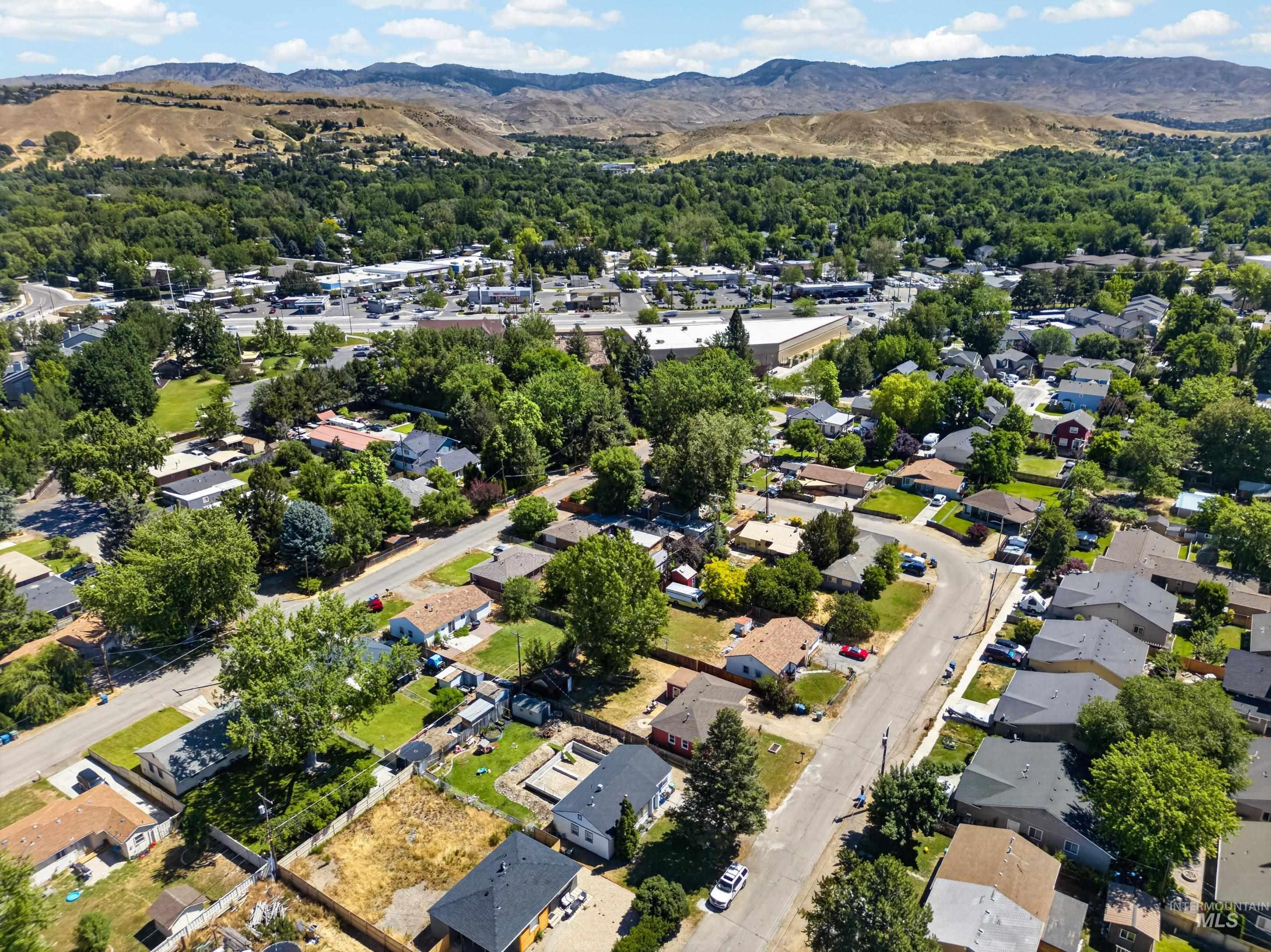4906 W Wymosa, Boise, Idaho 83703, 3 Bedrooms, 1 Bathroom, Residential For Sale, Price $389,000, 98990100