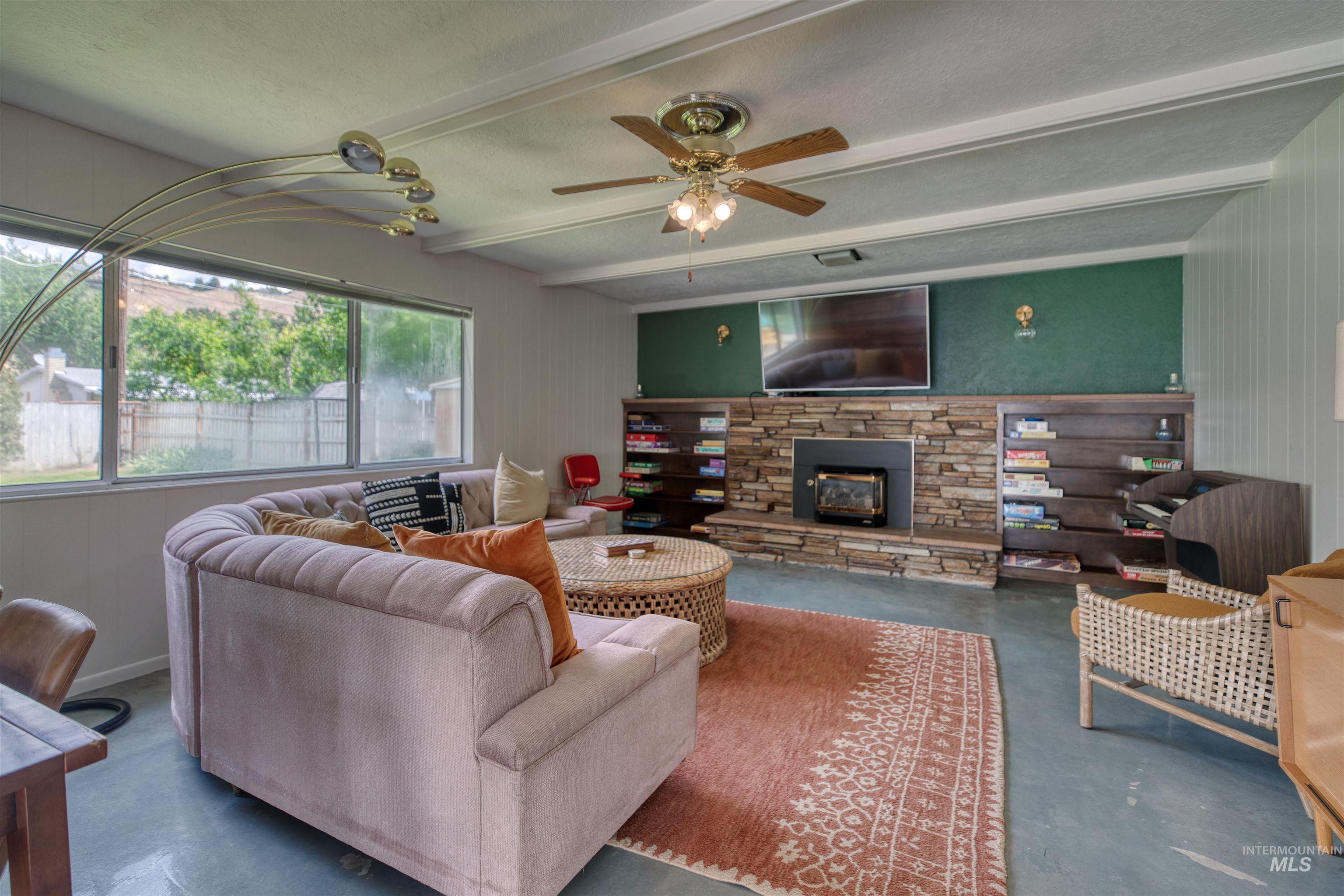 4420 W Clearview Dr, Boise, Idaho 83703, 3 Bedrooms, 2 Bathrooms, Residential For Sale, Price $524,900, 98990103