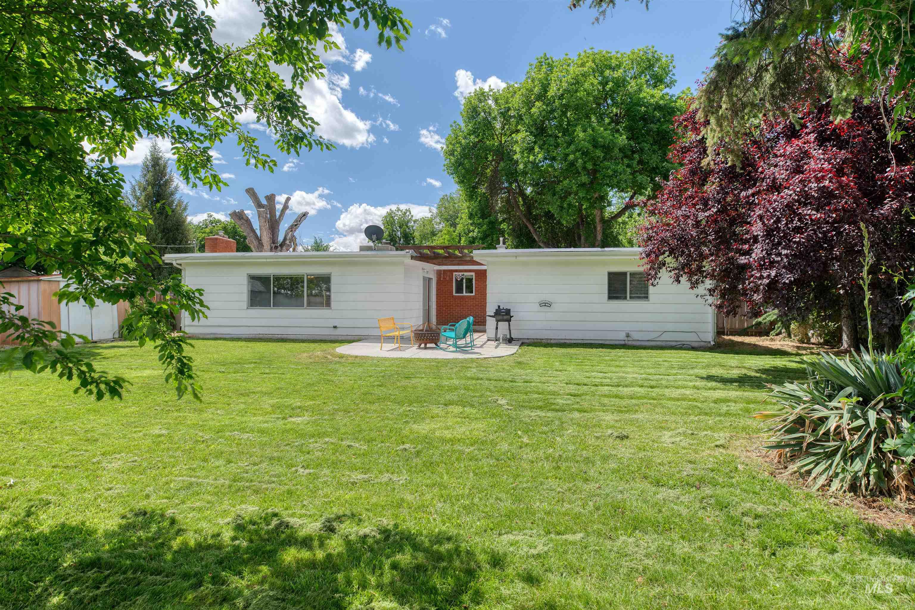 4420 W Clearview Dr, Boise, Idaho 83703, 3 Bedrooms, 2 Bathrooms, Residential For Sale, Price $524,900, 98990103