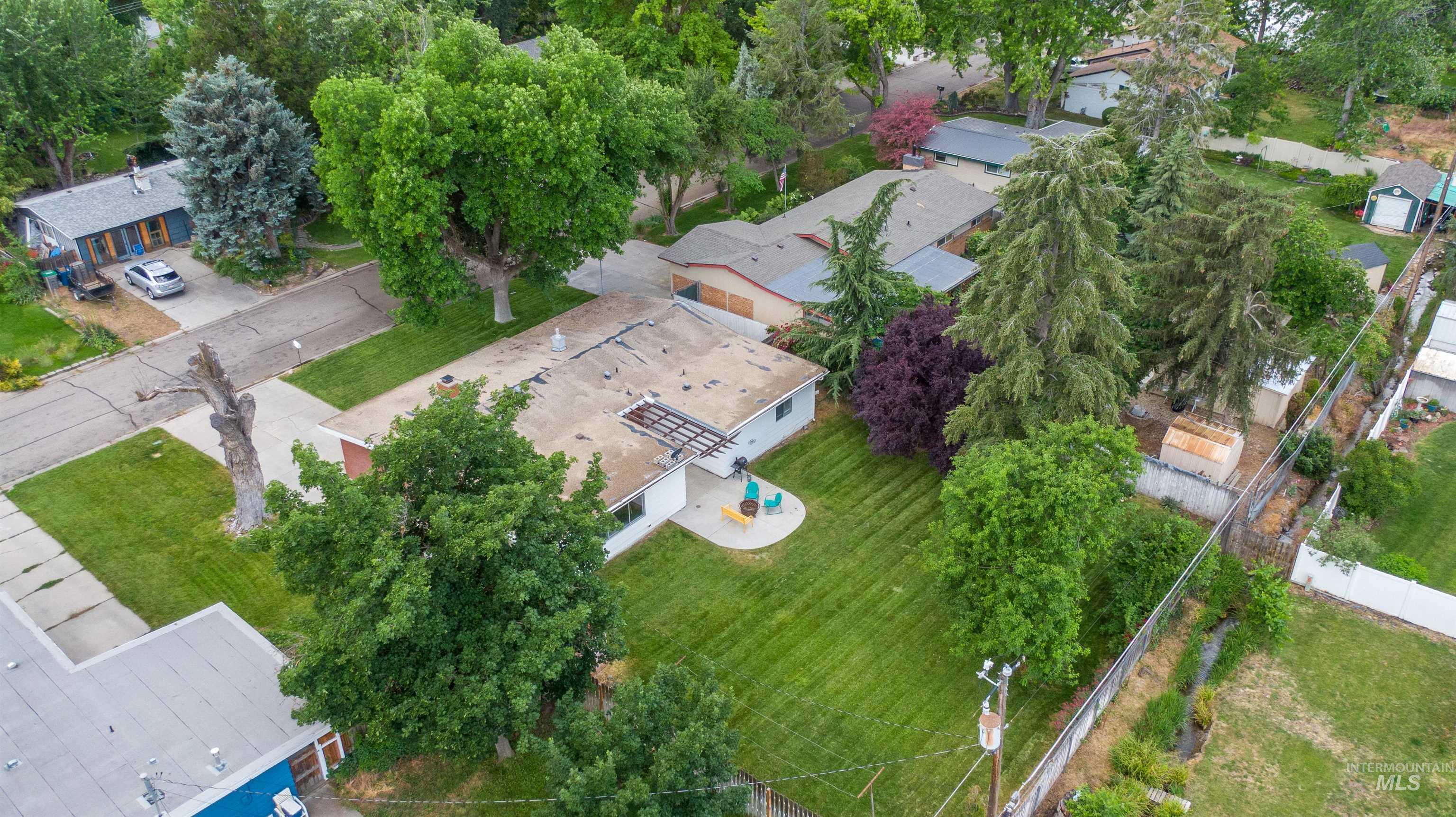 4420 W Clearview Dr, Boise, Idaho 83703, 3 Bedrooms, 2 Bathrooms, Residential For Sale, Price $524,900, 98990103