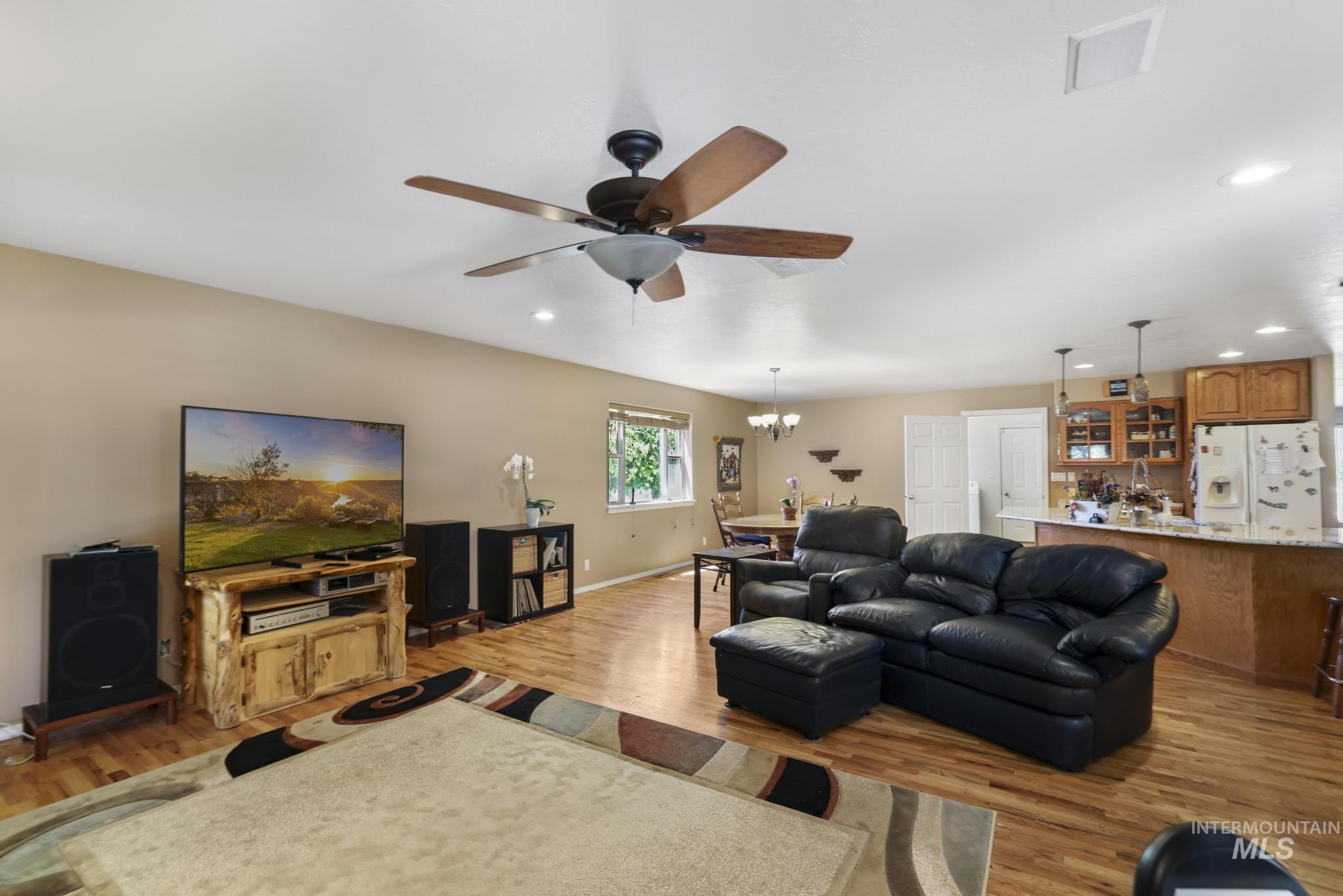 301 Eastridge Drive, Kimberly, Idaho 83342, 5 Bedrooms, 4 Bathrooms, Residential For Sale, Price $679,000,MLS 98990106