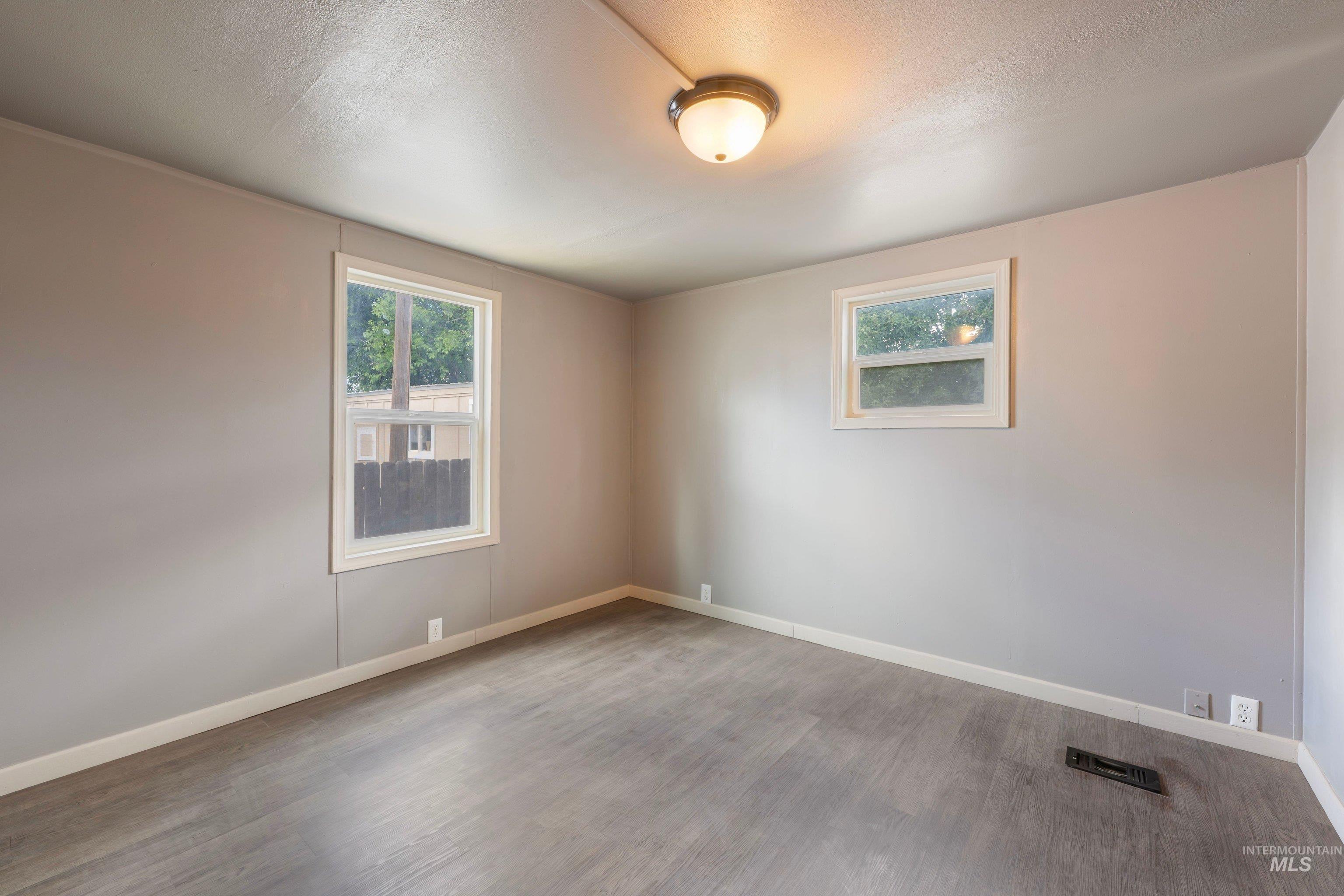 6728 W Fairview, Boise, Idaho 83704, 2 Bedrooms, 1 Bathroom, Residential For Sale, Price $62,400,MLS 98990107