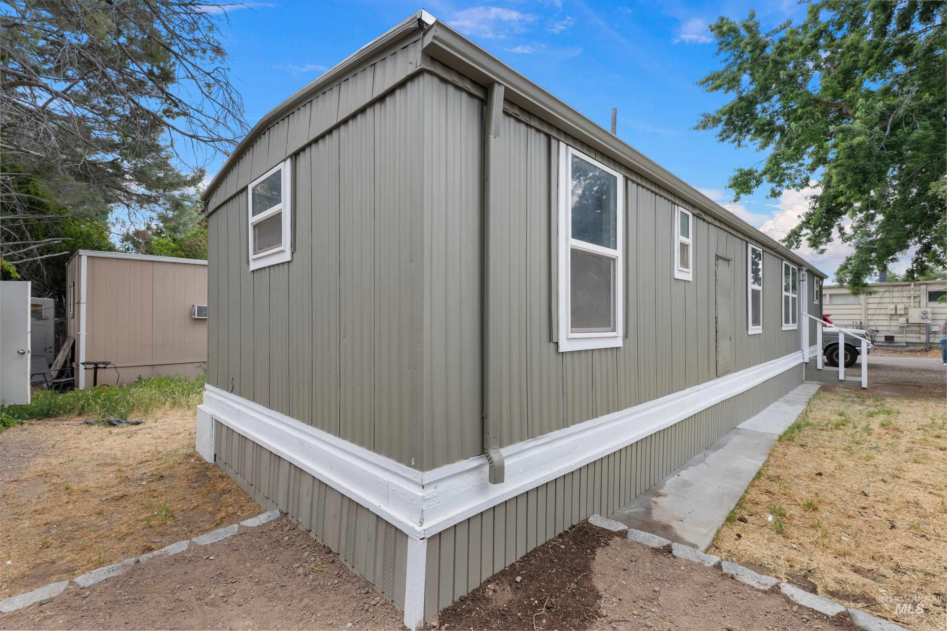 6728 W Fairview, Boise, Idaho 83704, 2 Bedrooms, 1 Bathroom, Residential For Sale, Price $62,400,MLS 98990107