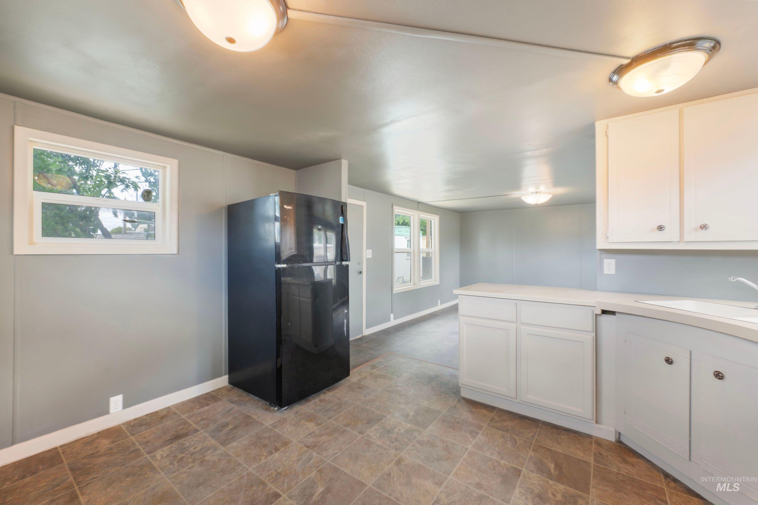 6728 W Fairview, Boise, Idaho 83704, 2 Bedrooms, 1 Bathroom, Residential For Sale, Price $62,400,MLS 98990107