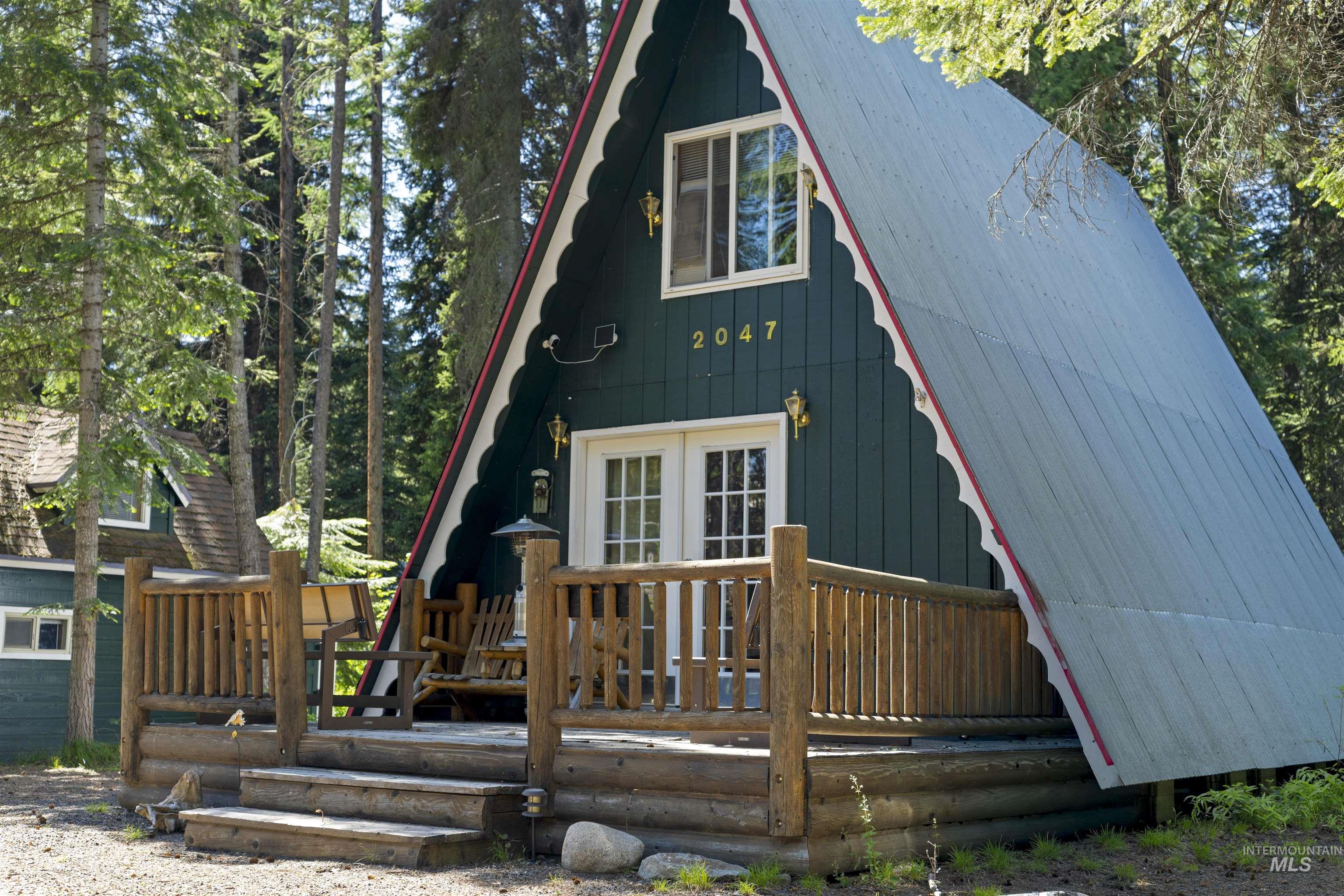 2047 Ferndale Way, McCall, Idaho 83638, 2 Bedrooms, 1 Bathroom, Residential For Sale, Price $725,000,MLS 98990108