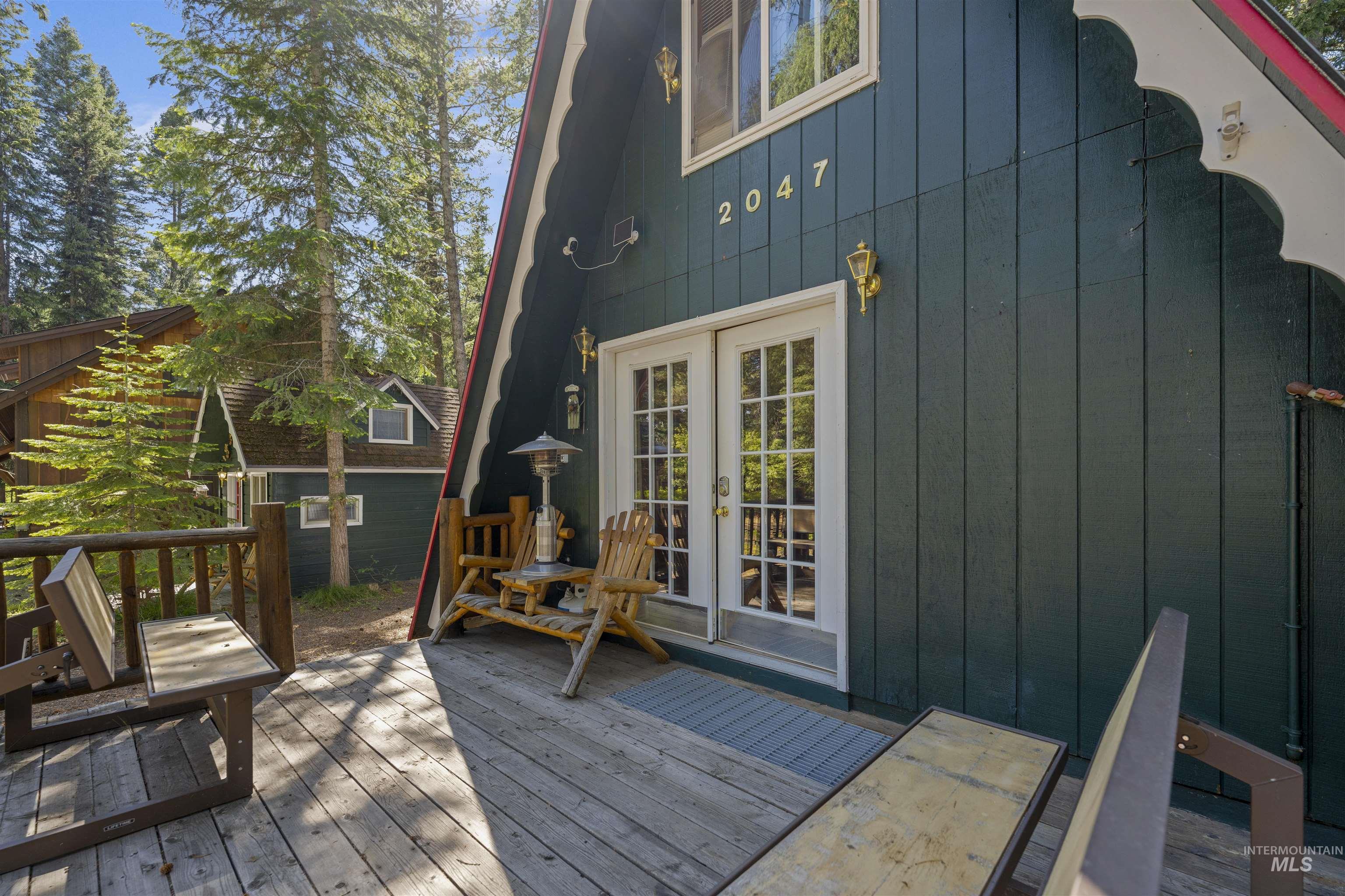 2047 Ferndale Way, McCall, Idaho 83638, 2 Bedrooms, 1 Bathroom, Residential For Sale, Price $725,000,MLS 98990108