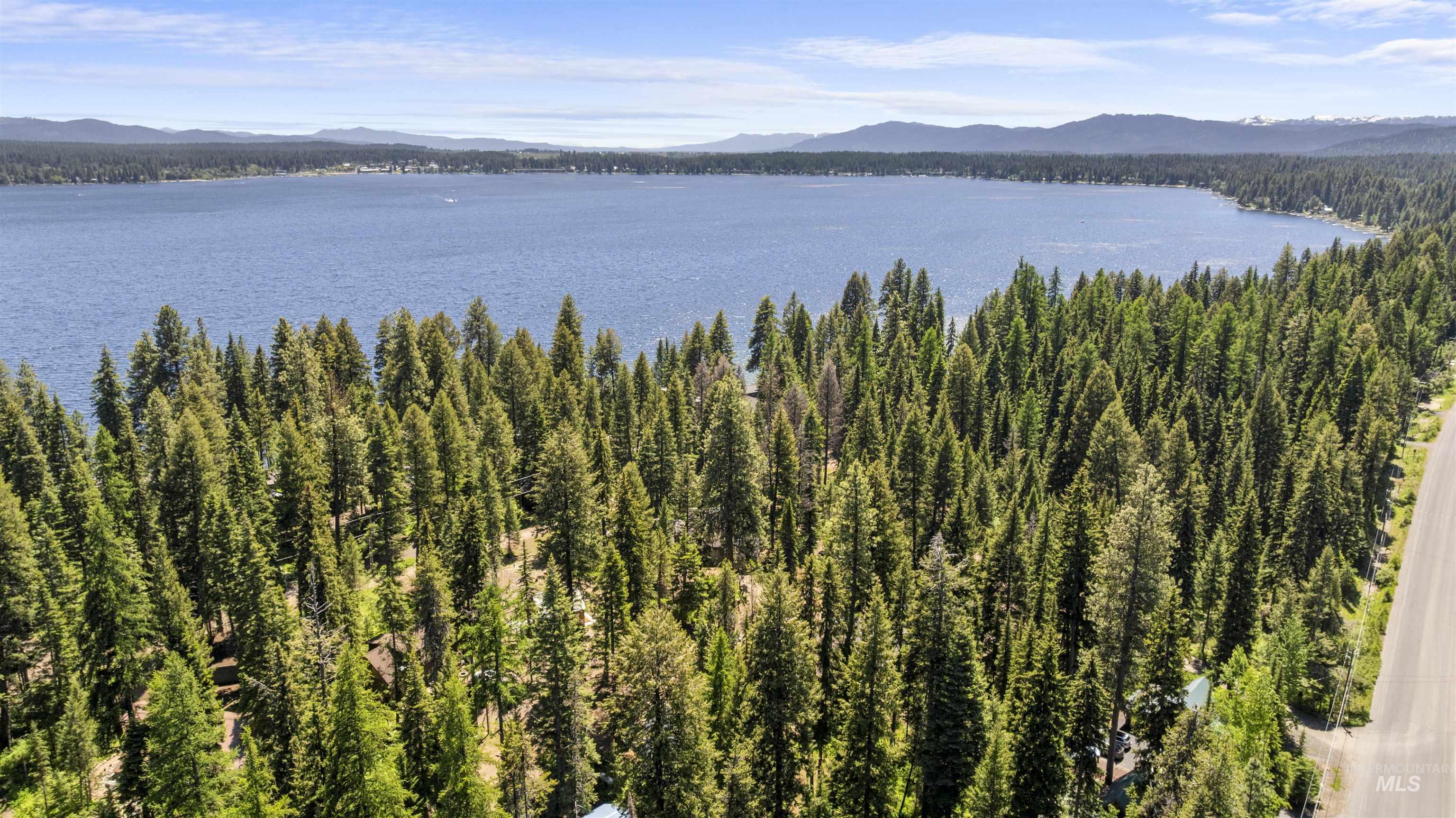 2047 Ferndale Way, McCall, Idaho 83638, 2 Bedrooms, 1 Bathroom, Residential For Sale, Price $725,000,MLS 98990108