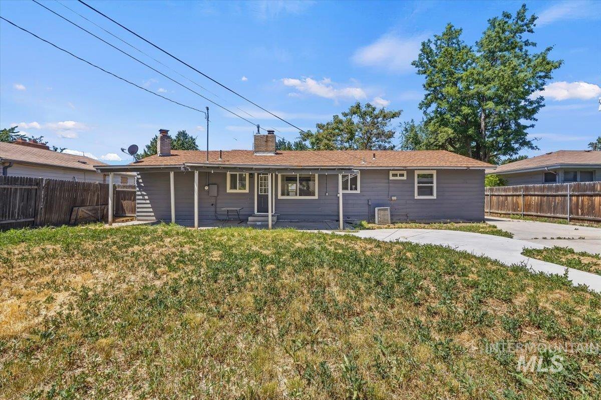 820 N Baker St, Boise, Idaho 83706, 3 Bedrooms, 1.5 Bathrooms, Residential For Sale, Price $429,000,MLS 98990113