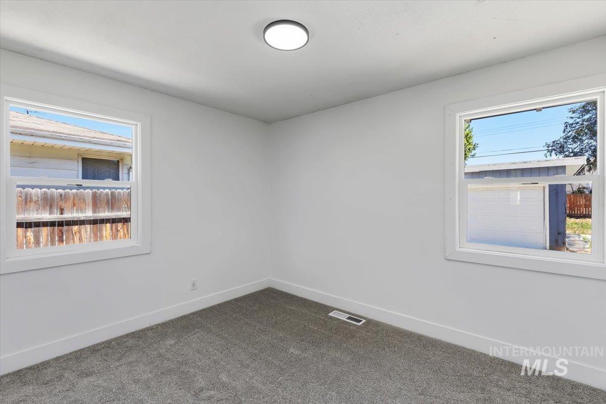 820 N Baker St, Boise, Idaho 83706, 3 Bedrooms, 1.5 Bathrooms, Residential For Sale, Price $429,000,MLS 98990113