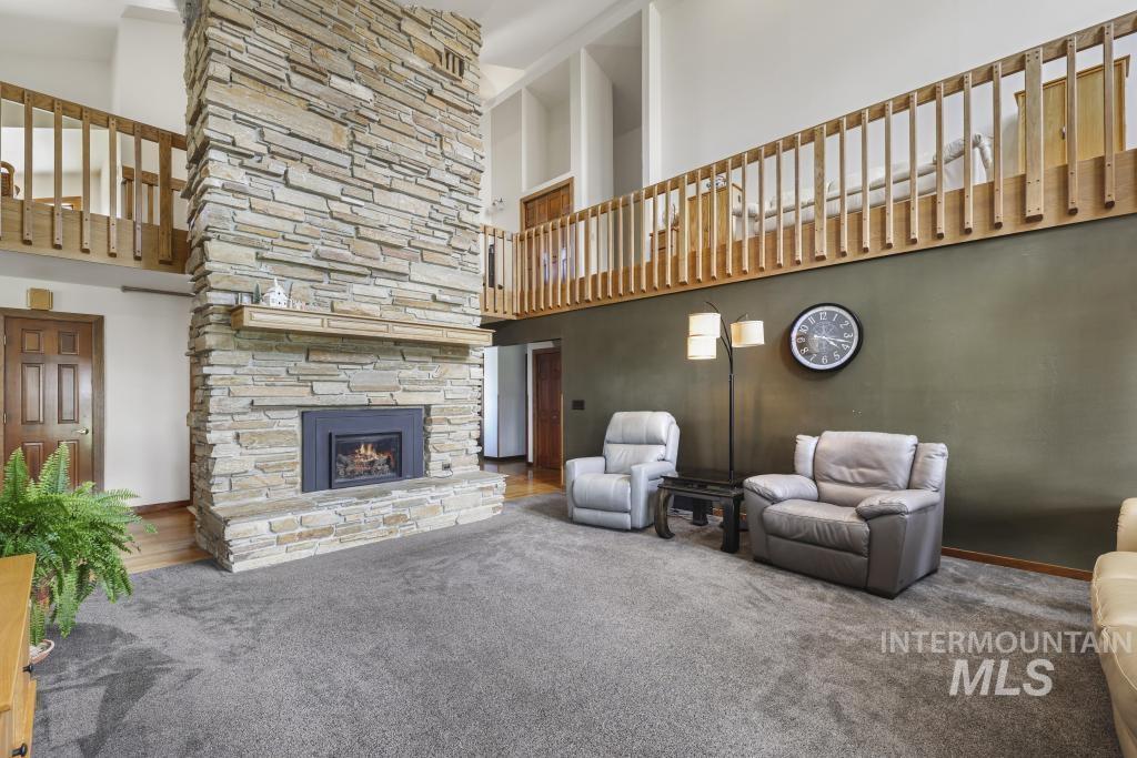 2987 E 3500 N, Twin Falls, Idaho 83301-0307, 3 Bedrooms, 3 Bathrooms, Residential For Sale, Price $695,000,MLS 98990116