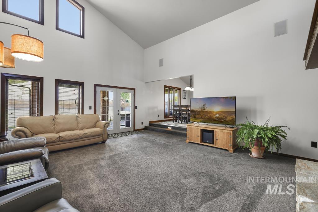 2987 E 3500 N, Twin Falls, Idaho 83301-0307, 3 Bedrooms, 3 Bathrooms, Residential For Sale, Price $695,000,MLS 98990116