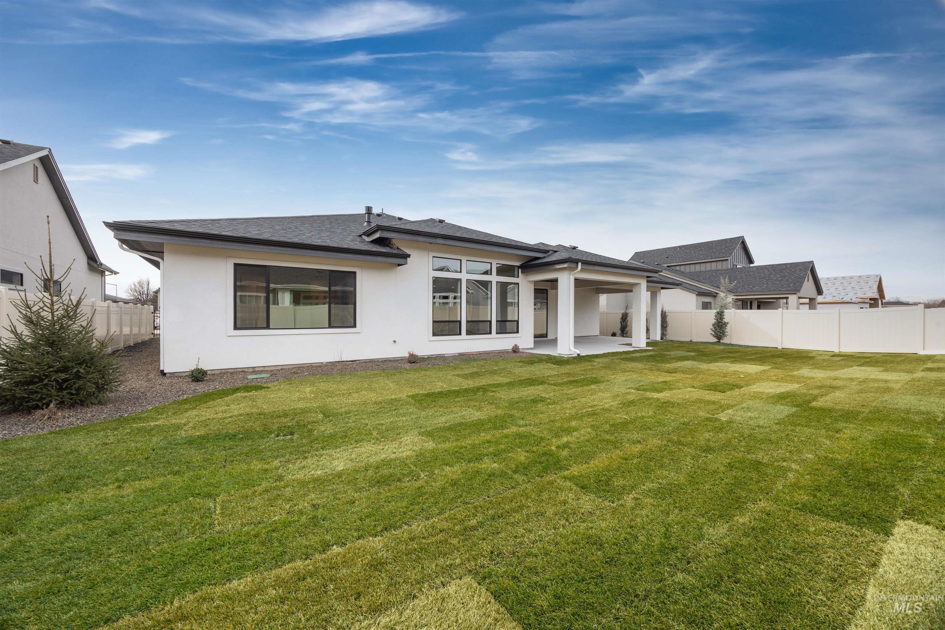 270 N Hunter Creek Ave, Eagle, Idaho 83616, 4 Bedrooms, 2.5 Bathrooms, Residential For Sale, Price $1,049,500,MLS 98990119