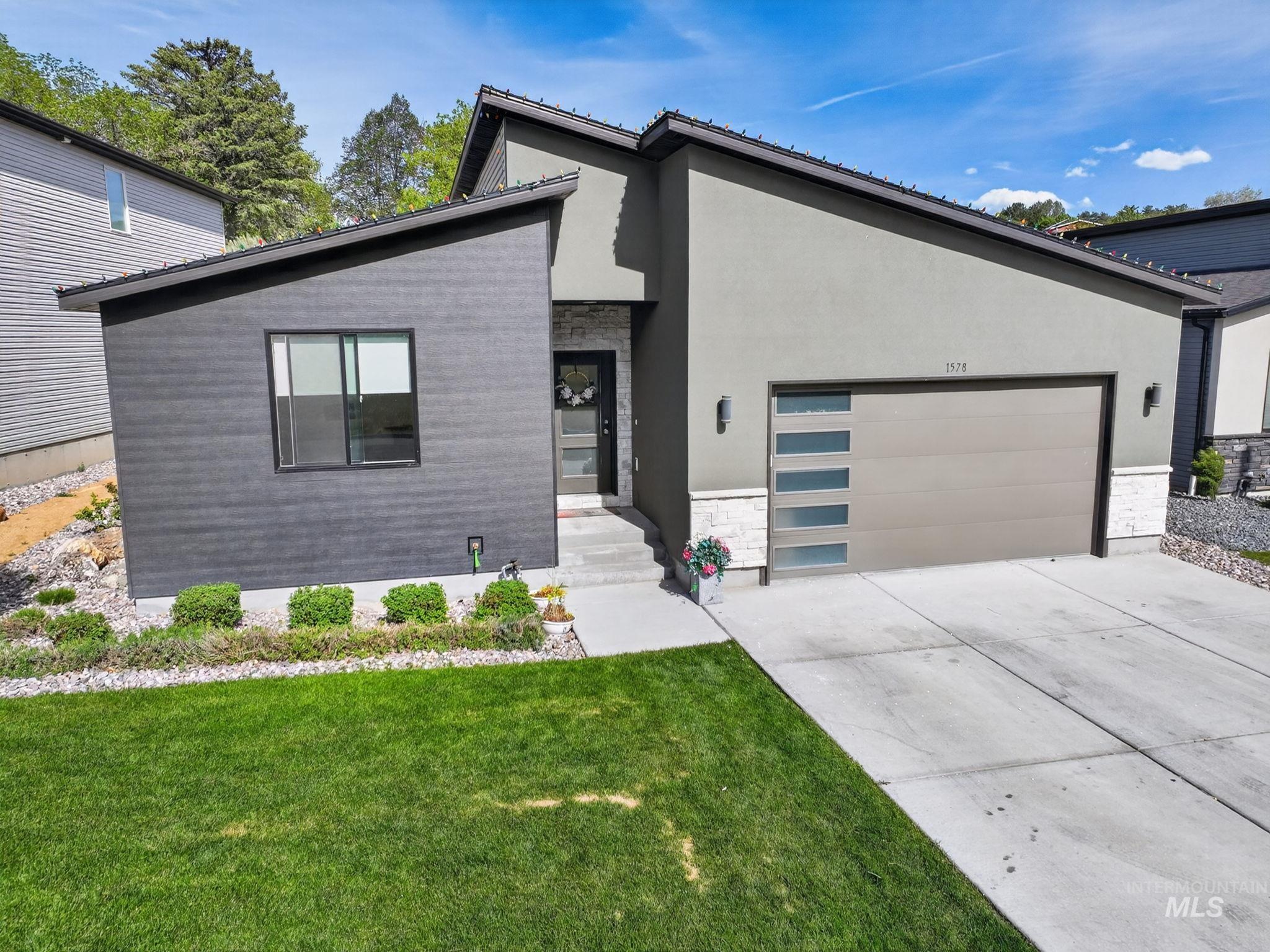 1578 Surprise Valley Road, Pocatello, Idaho 83201, 3 Bedrooms, 2 Bathrooms, Residential For Sale, Price $440,000, 98990120