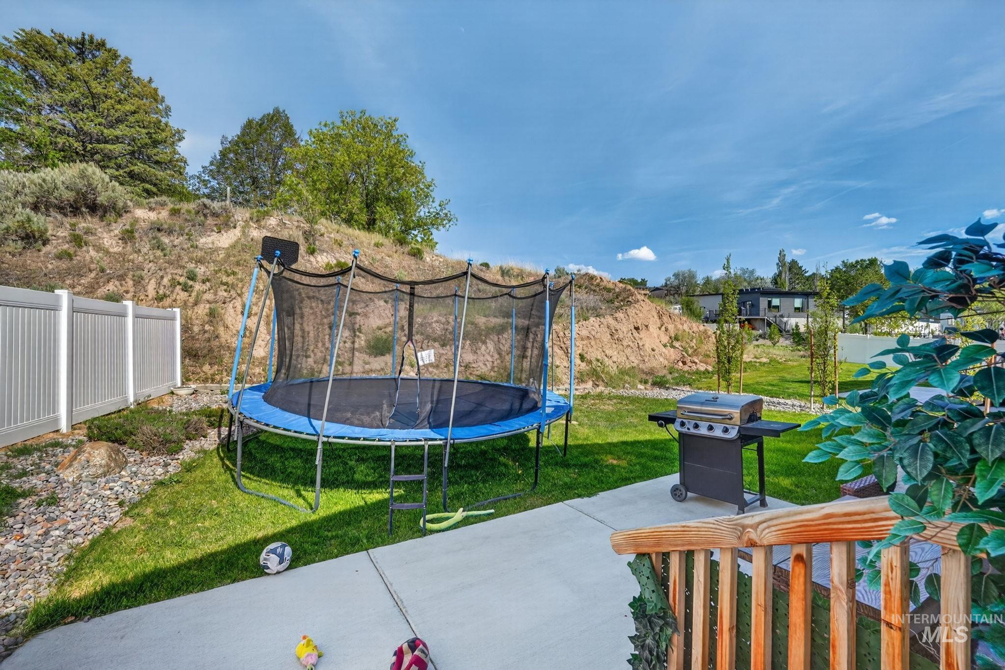 1578 Surprise Valley Road, Pocatello, Idaho 83201, 3 Bedrooms, 2 Bathrooms, Residential For Sale, Price $440,000, 98990120