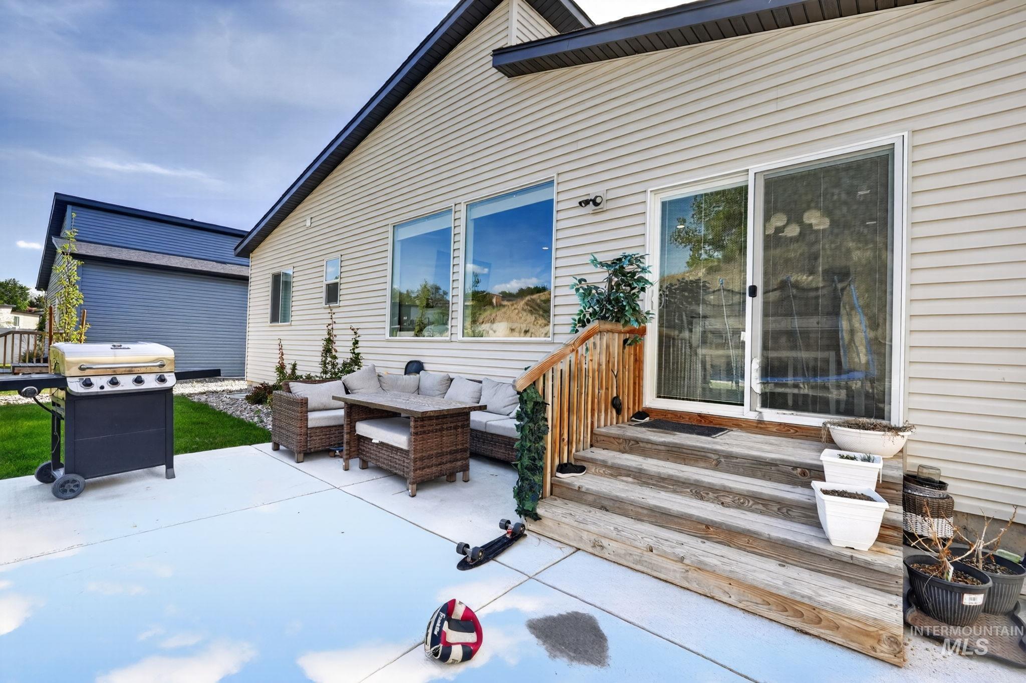 1578 Surprise Valley Road, Pocatello, Idaho 83201, 3 Bedrooms, 2 Bathrooms, Residential For Sale, Price $440,000, 98990120