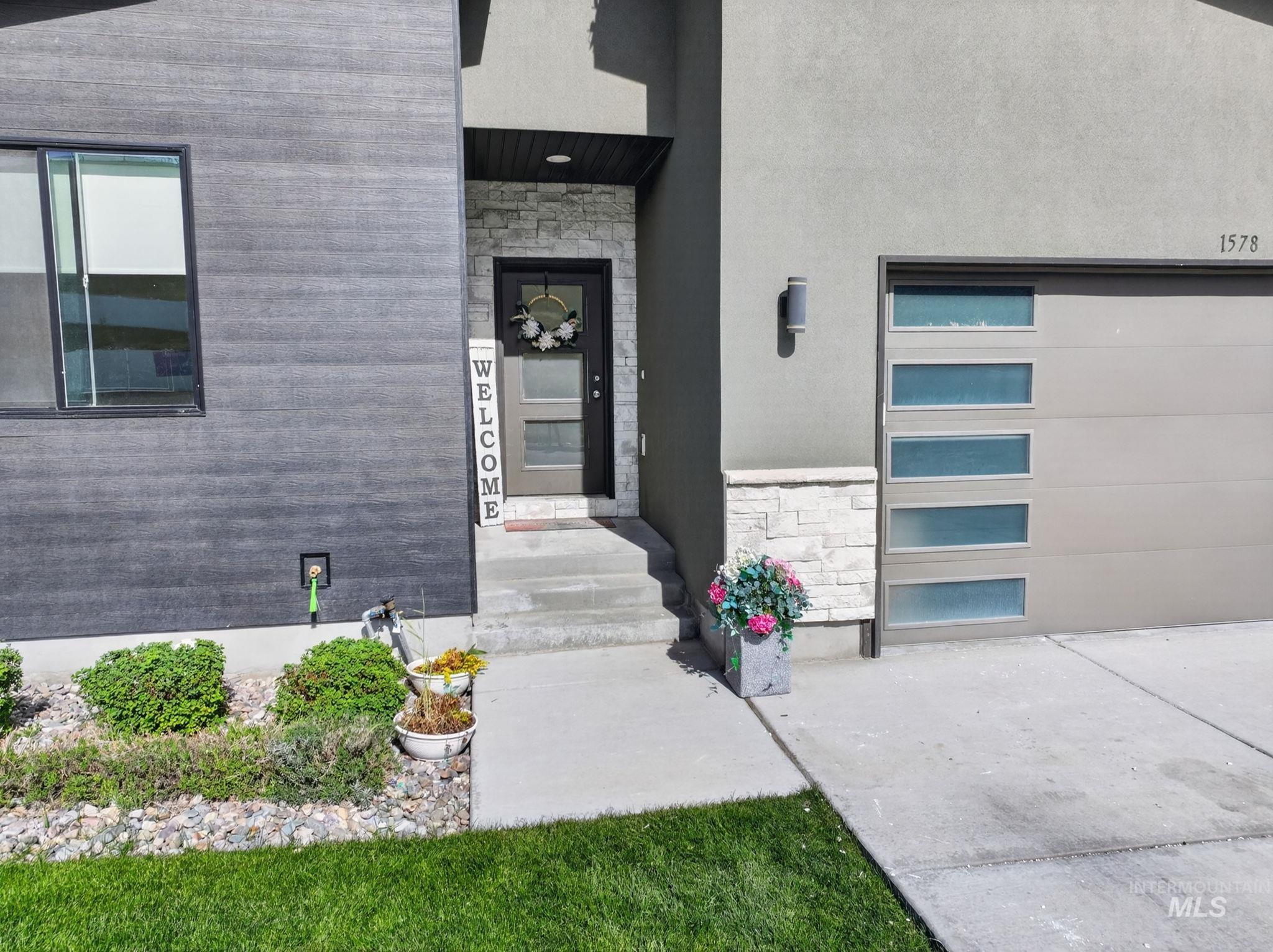 1578 Surprise Valley Road, Pocatello, Idaho 83201, 3 Bedrooms, 2 Bathrooms, Residential For Sale, Price $440,000, 98990120