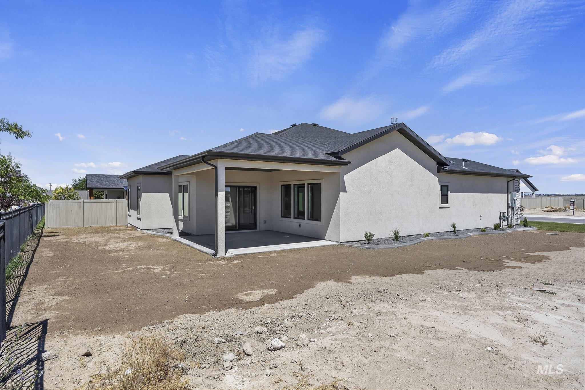 548 Canyon Falls Dr, Twin Falls, Idaho 83301, 3 Bedrooms, 3 Bathrooms, Residential For Sale, Price $639,000,MLS 98990126