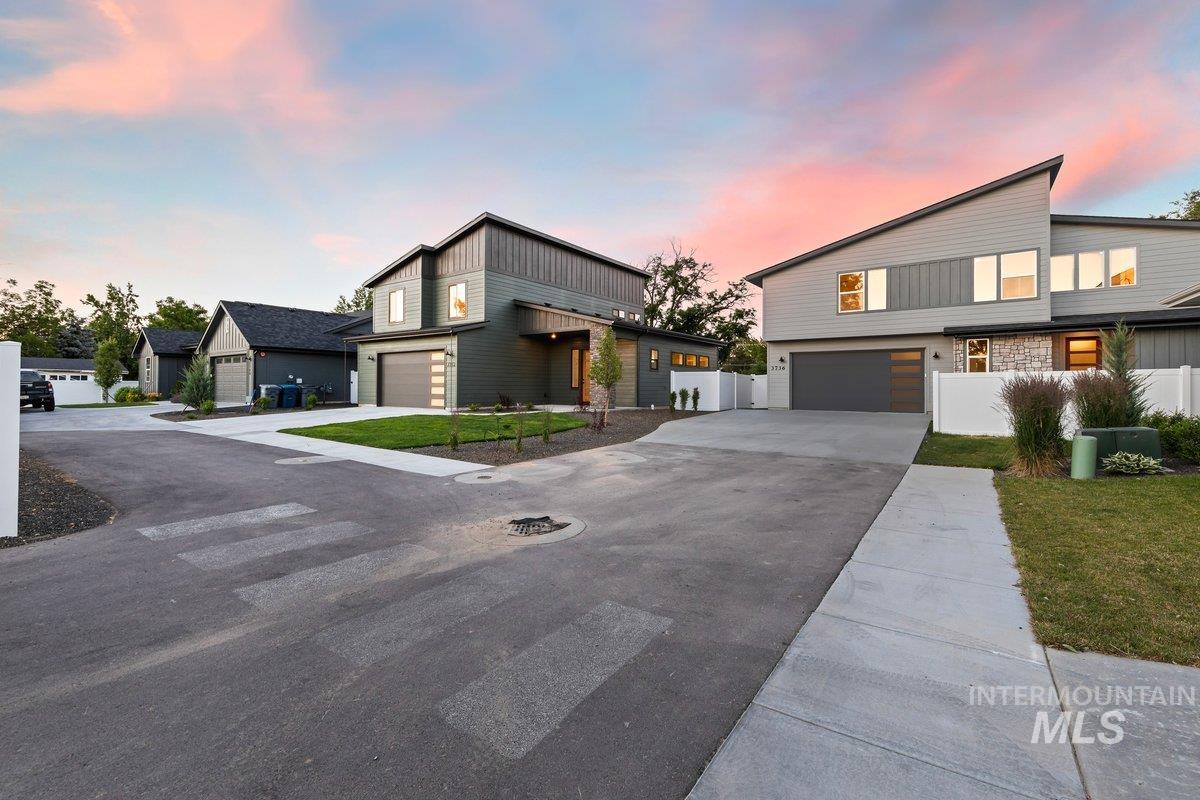 3752 Jackie Lane, Boise, Idaho 83704, 3 Bedrooms, 2.5 Bathrooms, Residential For Sale, Price $569,900,MLS 98990127
