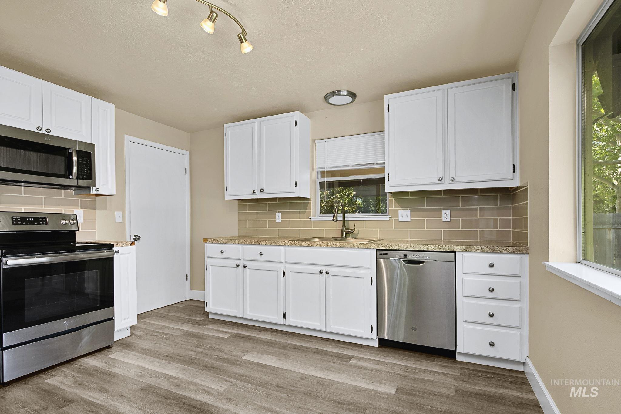 2510 S Broxon St, Boise, Idaho 83705, 4 Bedrooms, 2 Bathrooms, Residential For Sale, Price $480,000,MLS 98990151