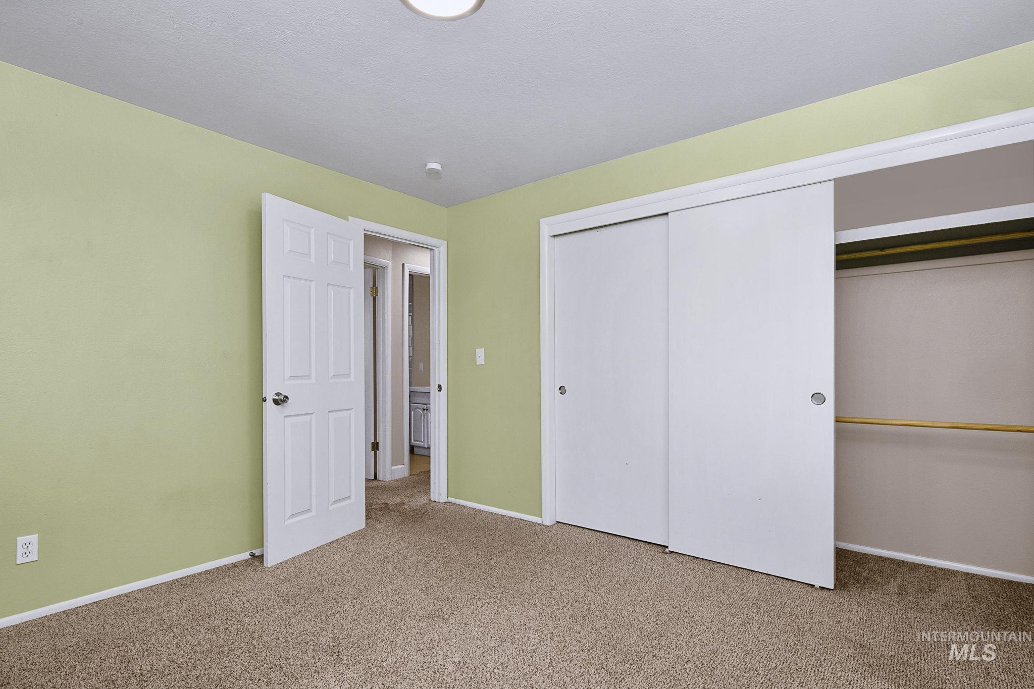 2510 S Broxon St, Boise, Idaho 83705, 4 Bedrooms, 2 Bathrooms, Residential For Sale, Price $480,000,MLS 98990151